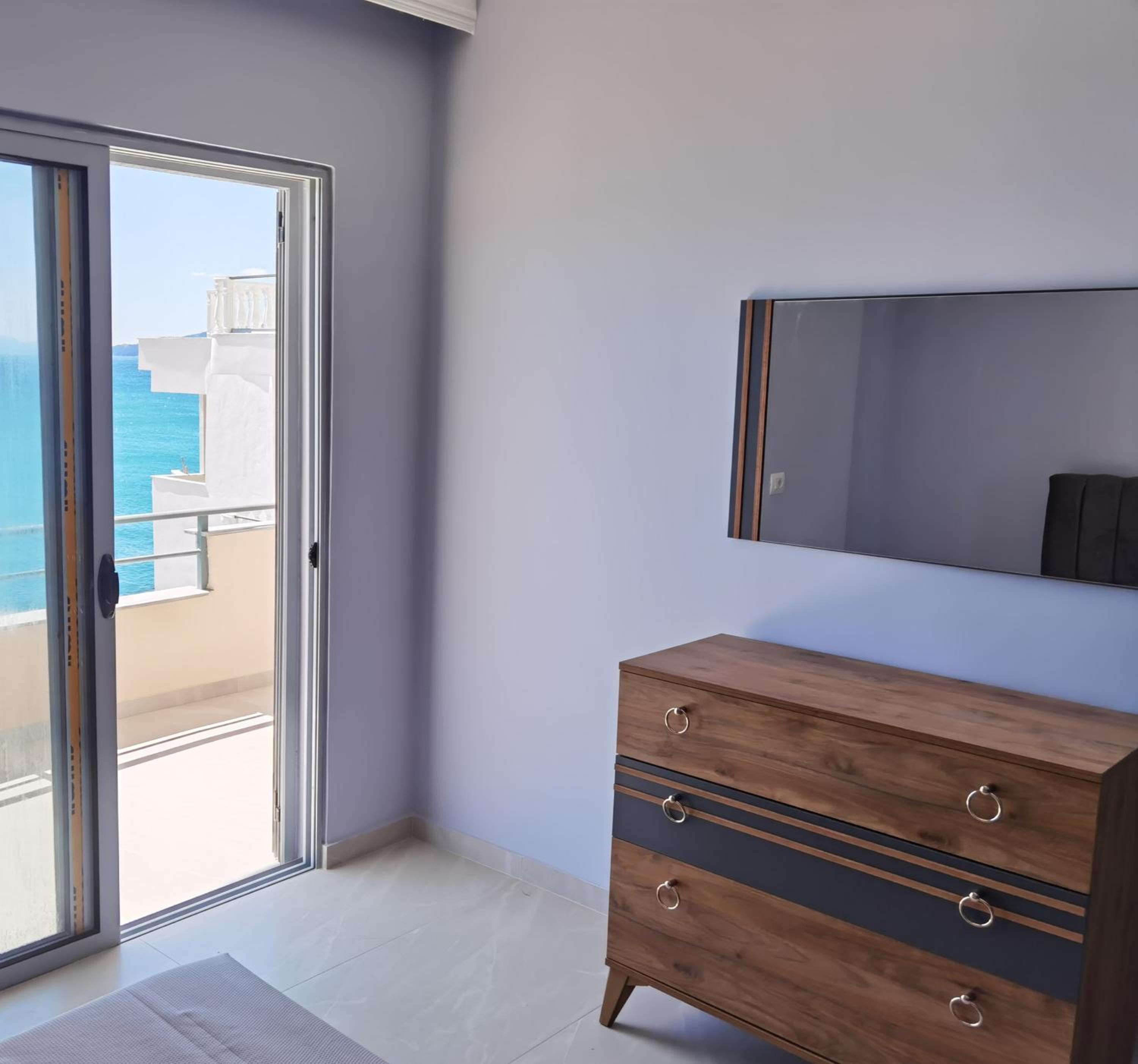 Aria Seaview Apartments