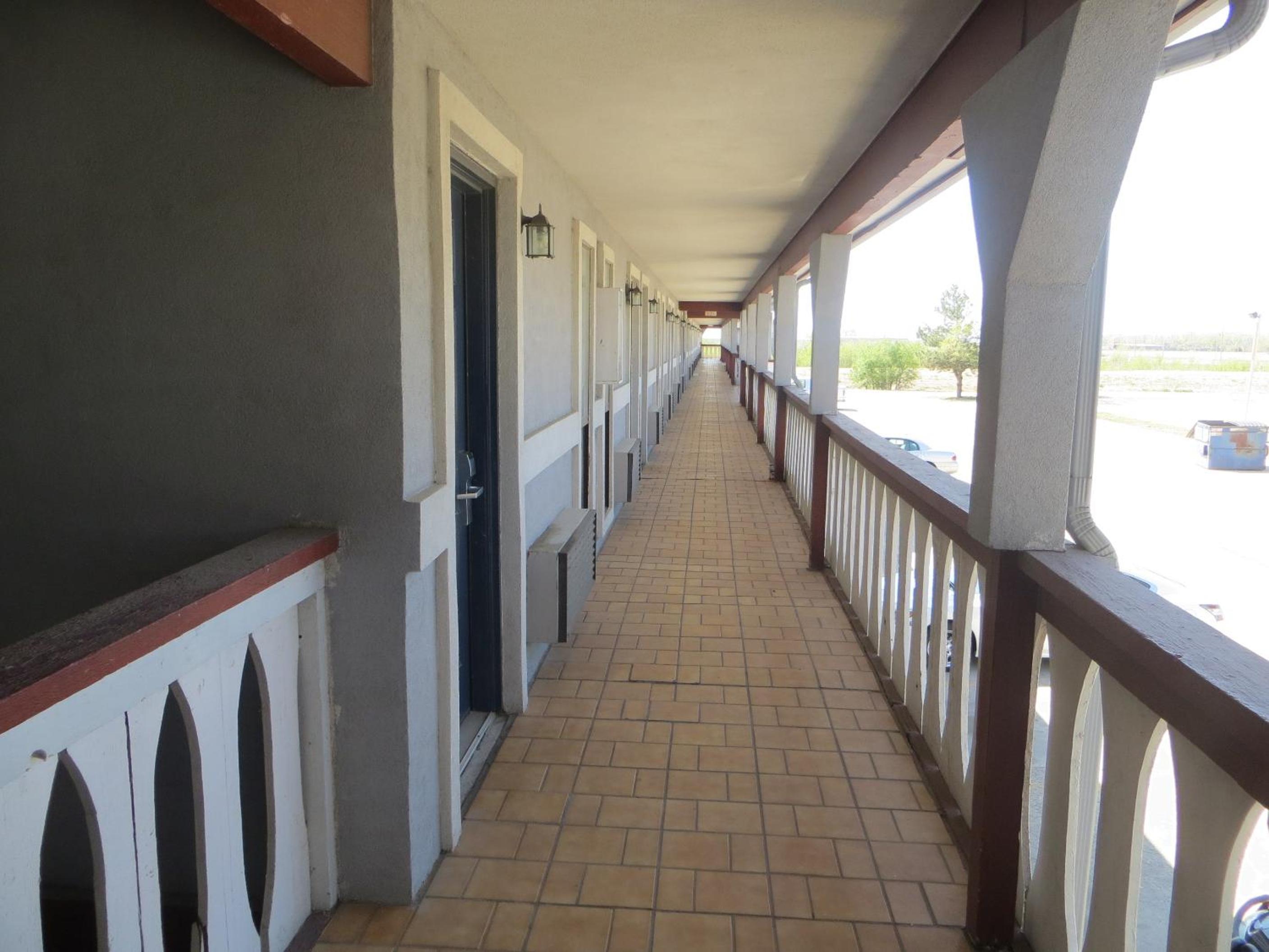 Photo 13