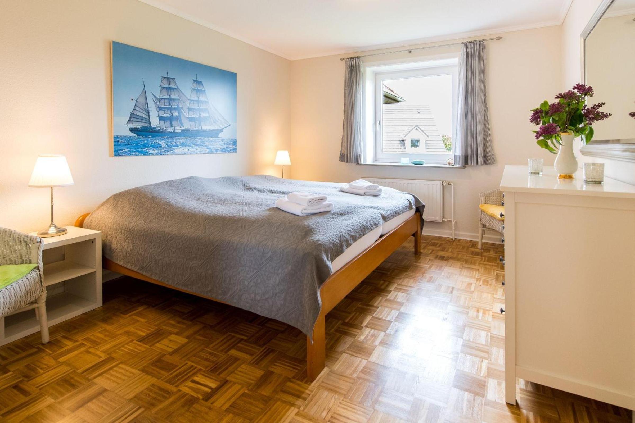 Seeblick I - geräumige 90qm - ganzes Haus - 50m zum Naturstrand - mit Terrasse und großem Garten - Küche neu