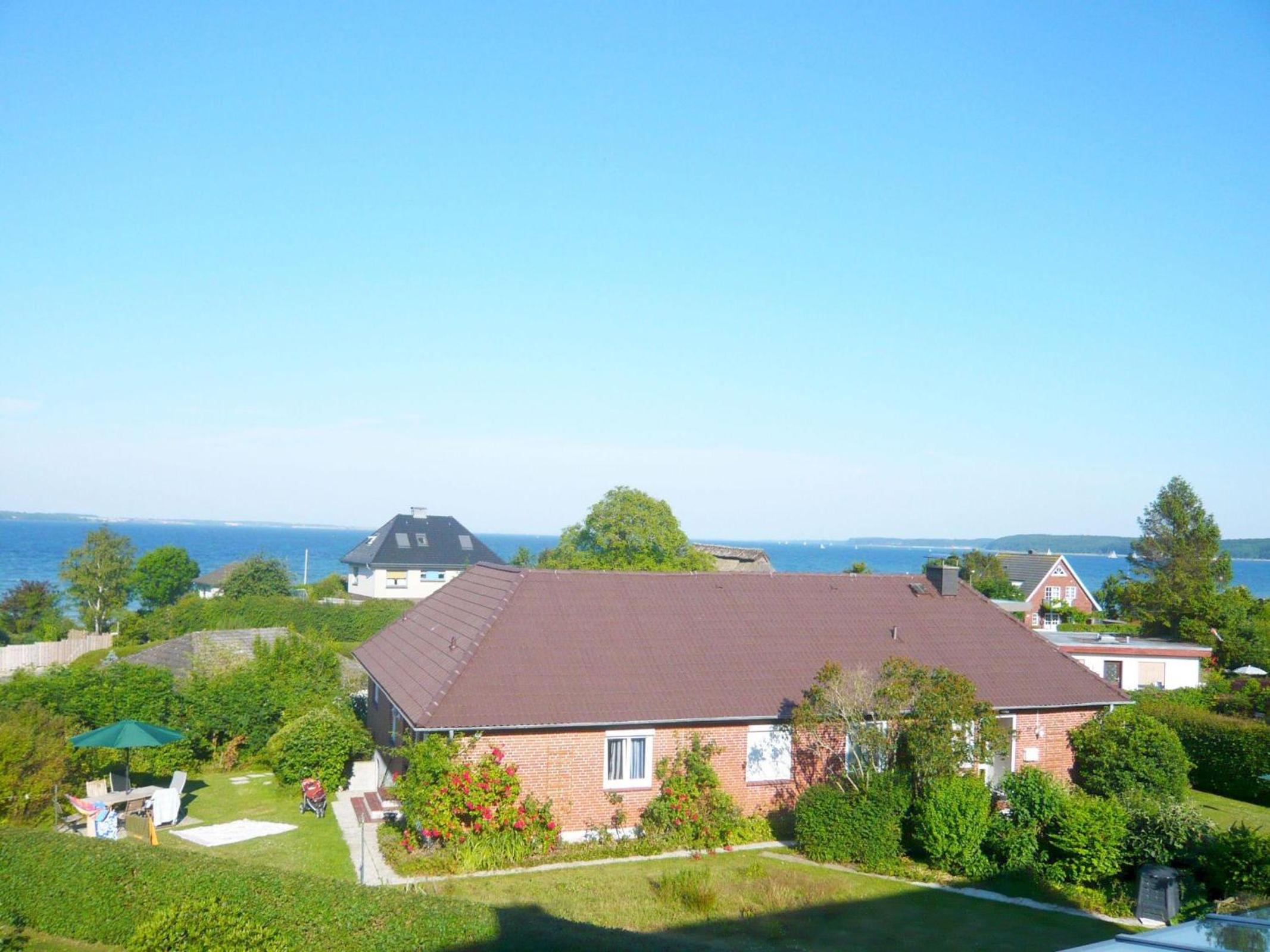 Seeblick II - gemütliche 60qm - ganzes Haus - 50m zum Naturstrand - mit Terrasse und großem Garten