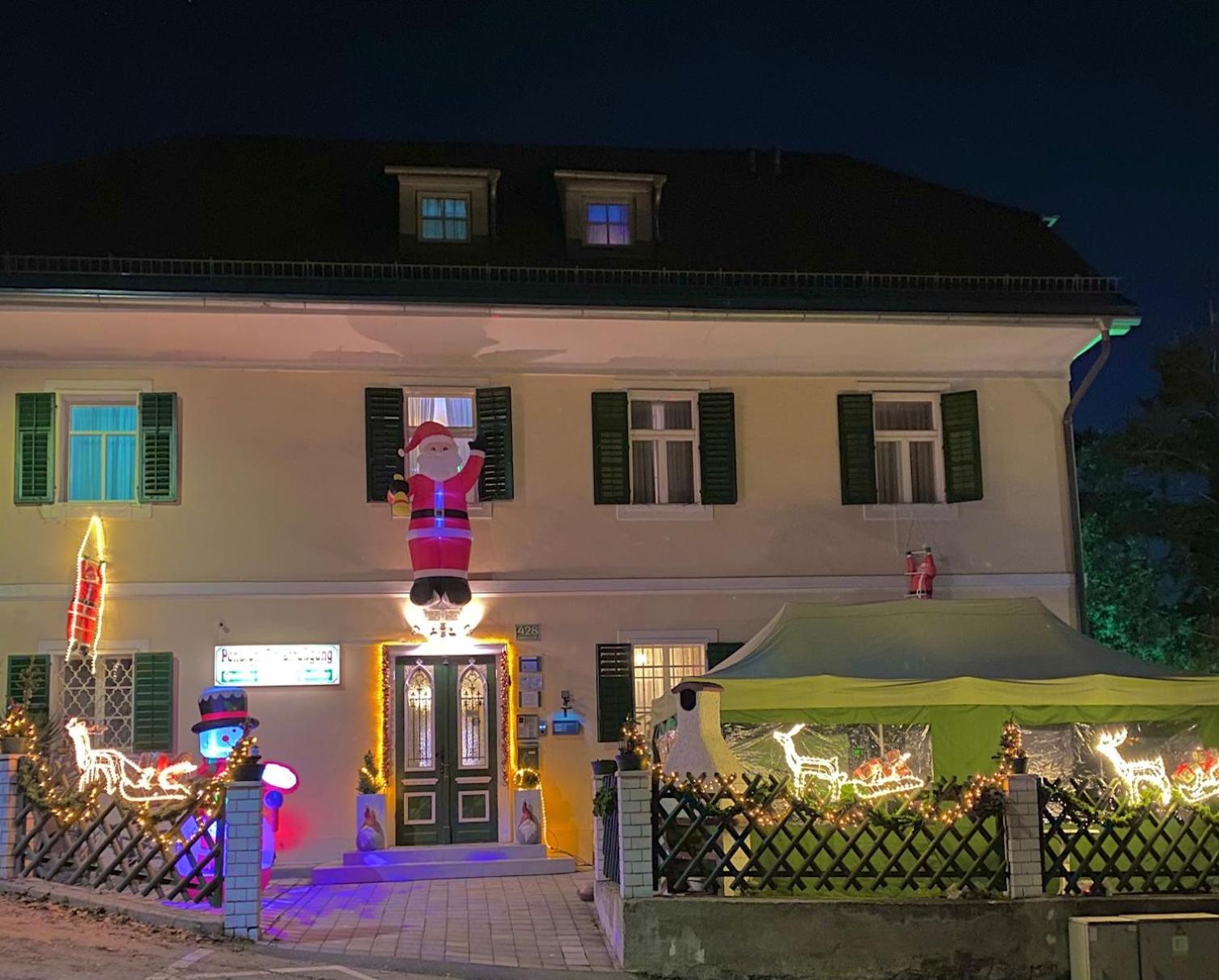 Hotel Pension - Alt - Strassgang - Image 1