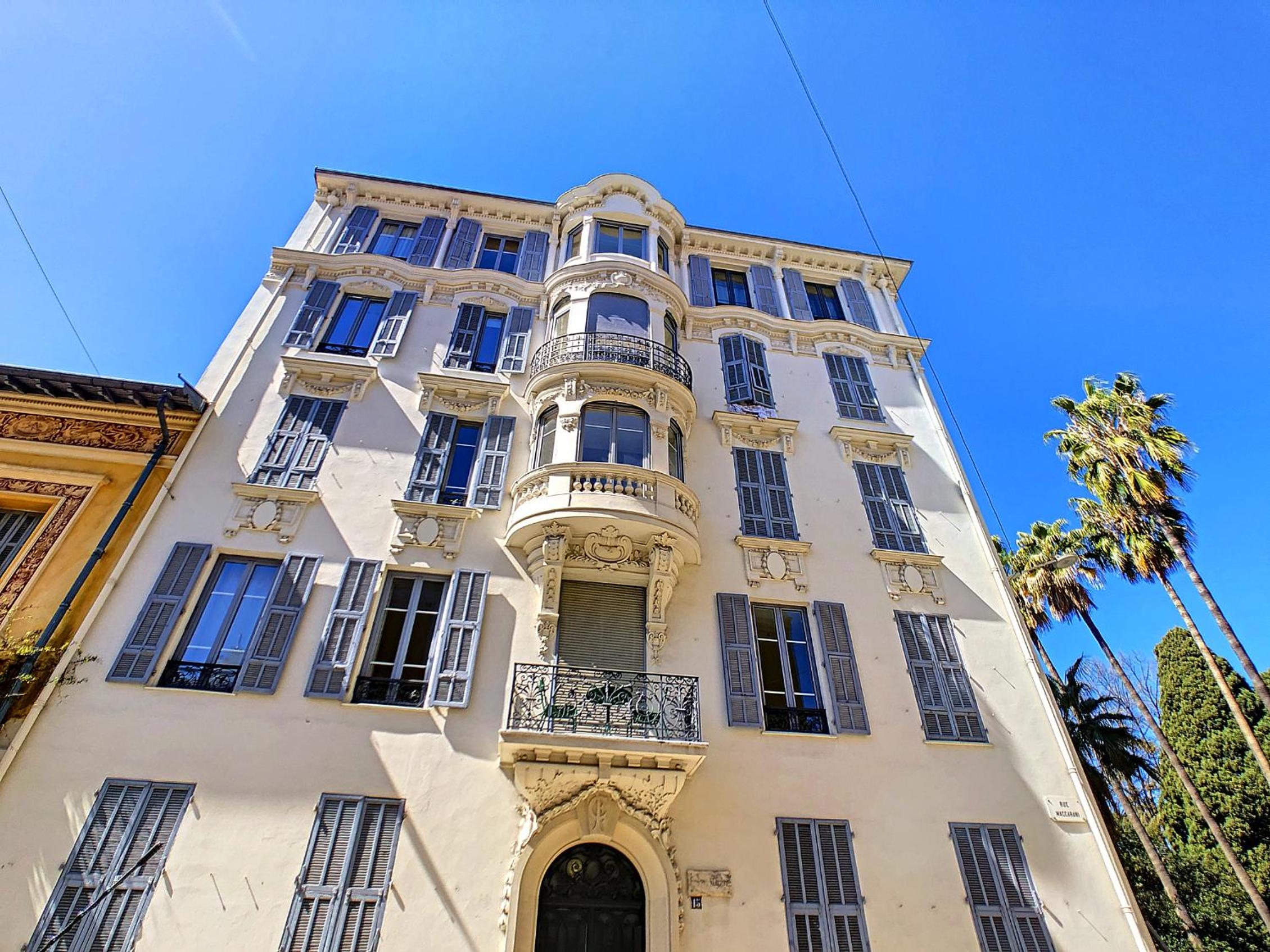 Nestor&Jeeves - PALAIS MARIE PRESTIGE - Central - Close sea