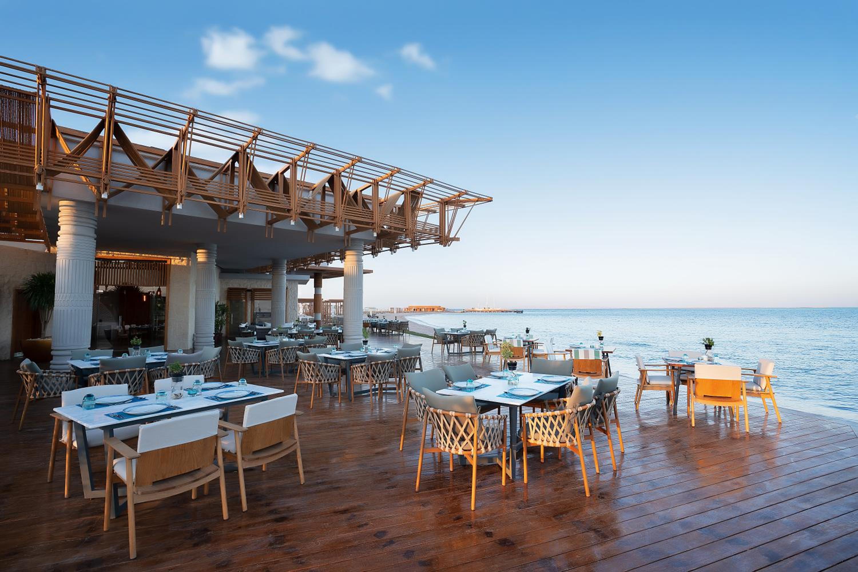 Rixos Premium Magawish Suites and Villas