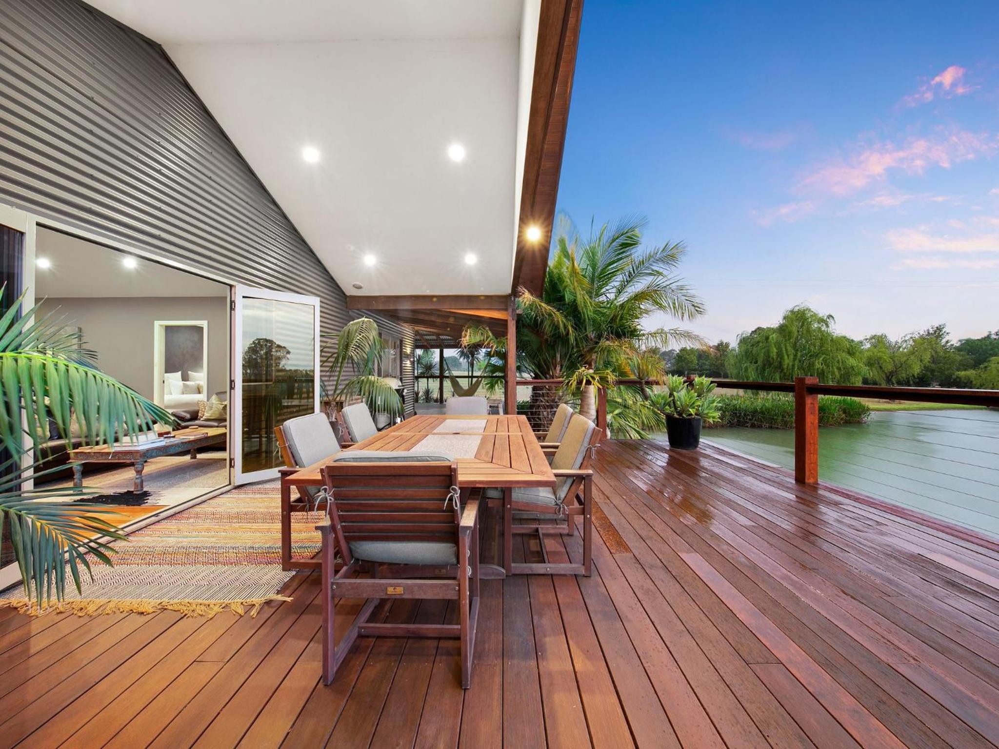 Lilies on Lovedale Estate - Heated Pool and Spa