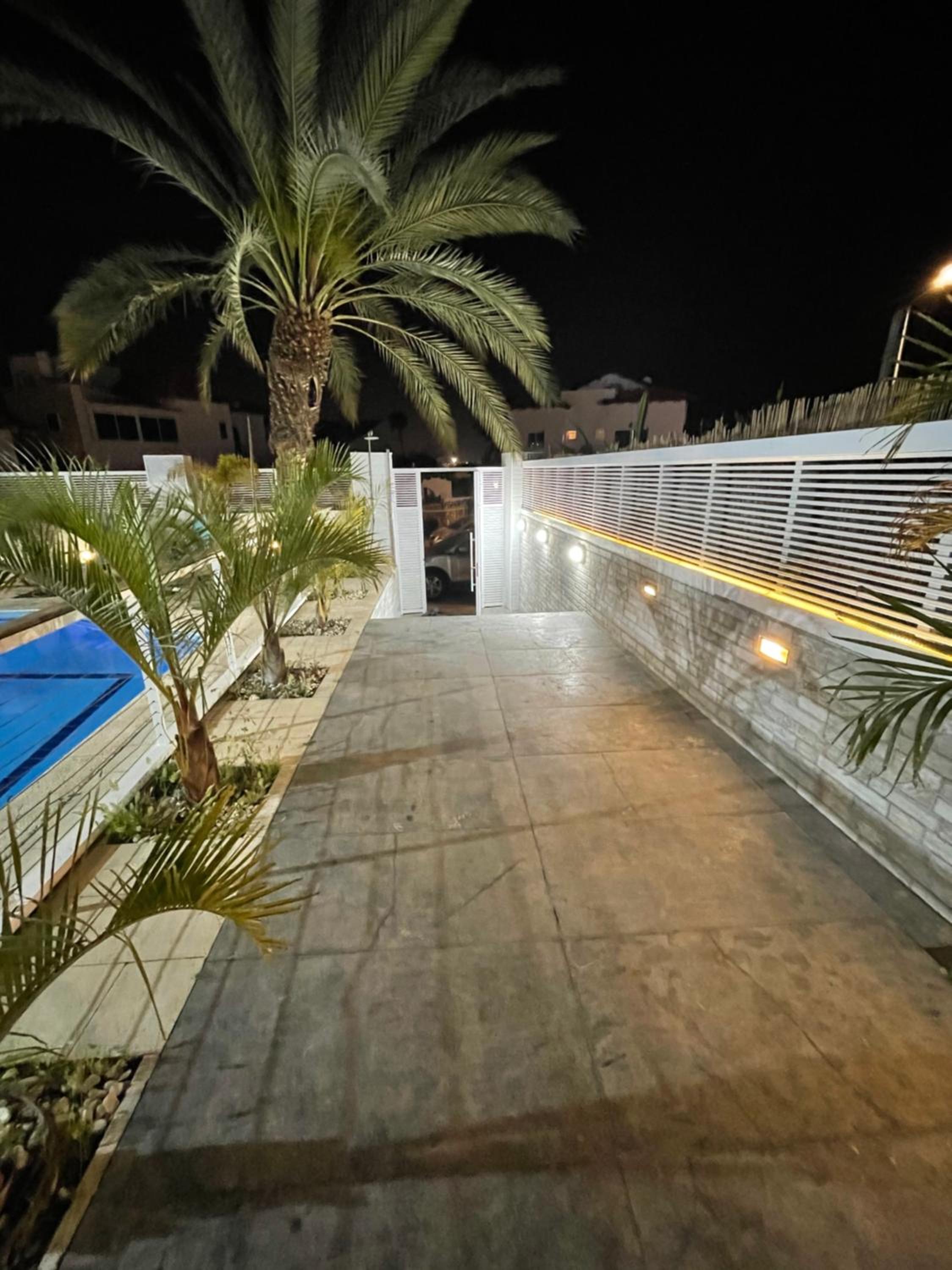 Villa white-design view 5