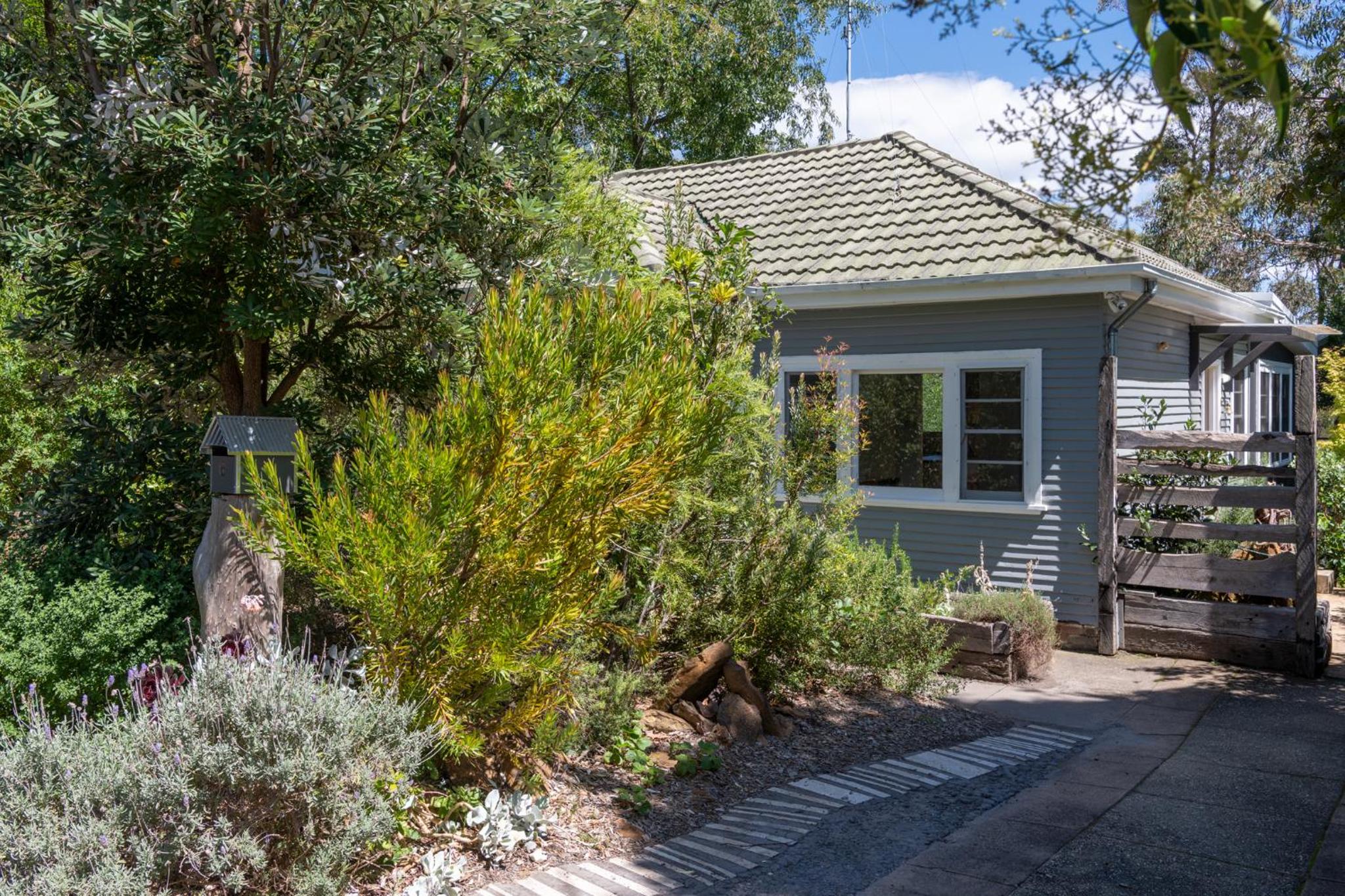 Katoomba Falls Cottage