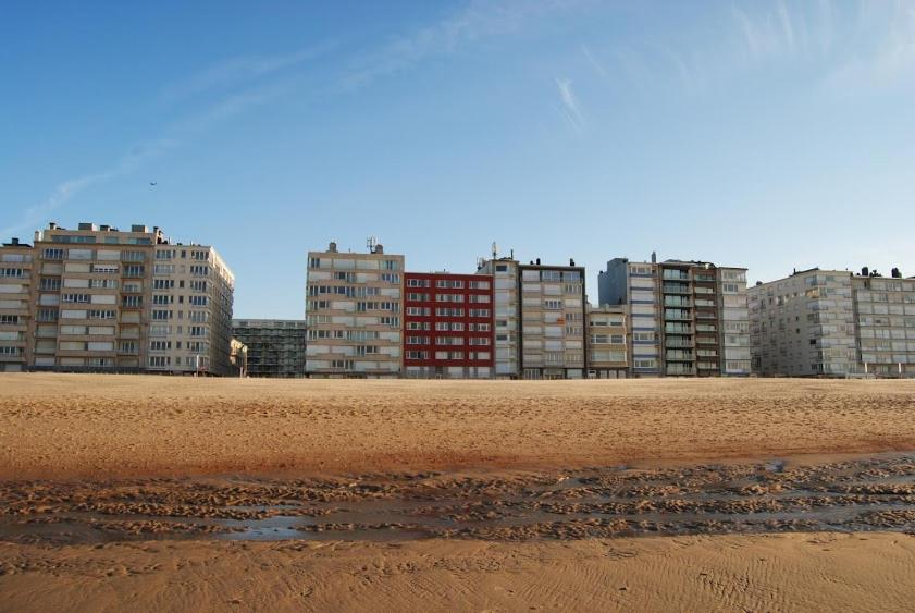 Modern appartement op de zeedijk met 2 slaapkamers te Oostende view 3