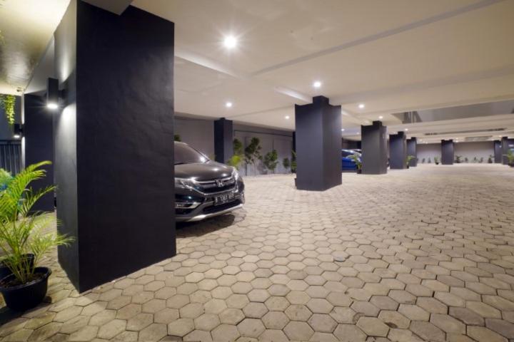 DPARAGON KEBON JERUK