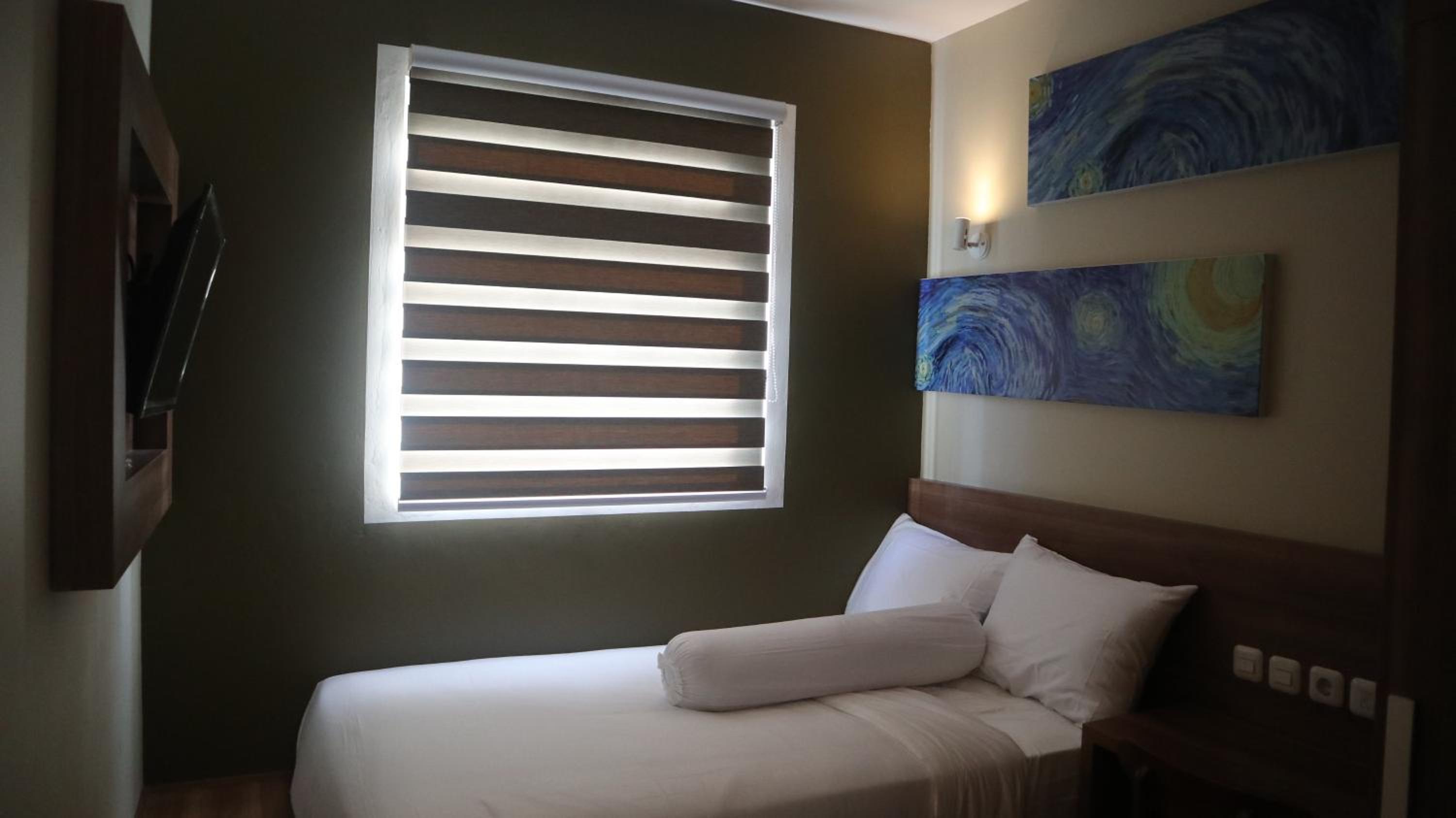 DJURAGAN KAMAR SLIPI view 2