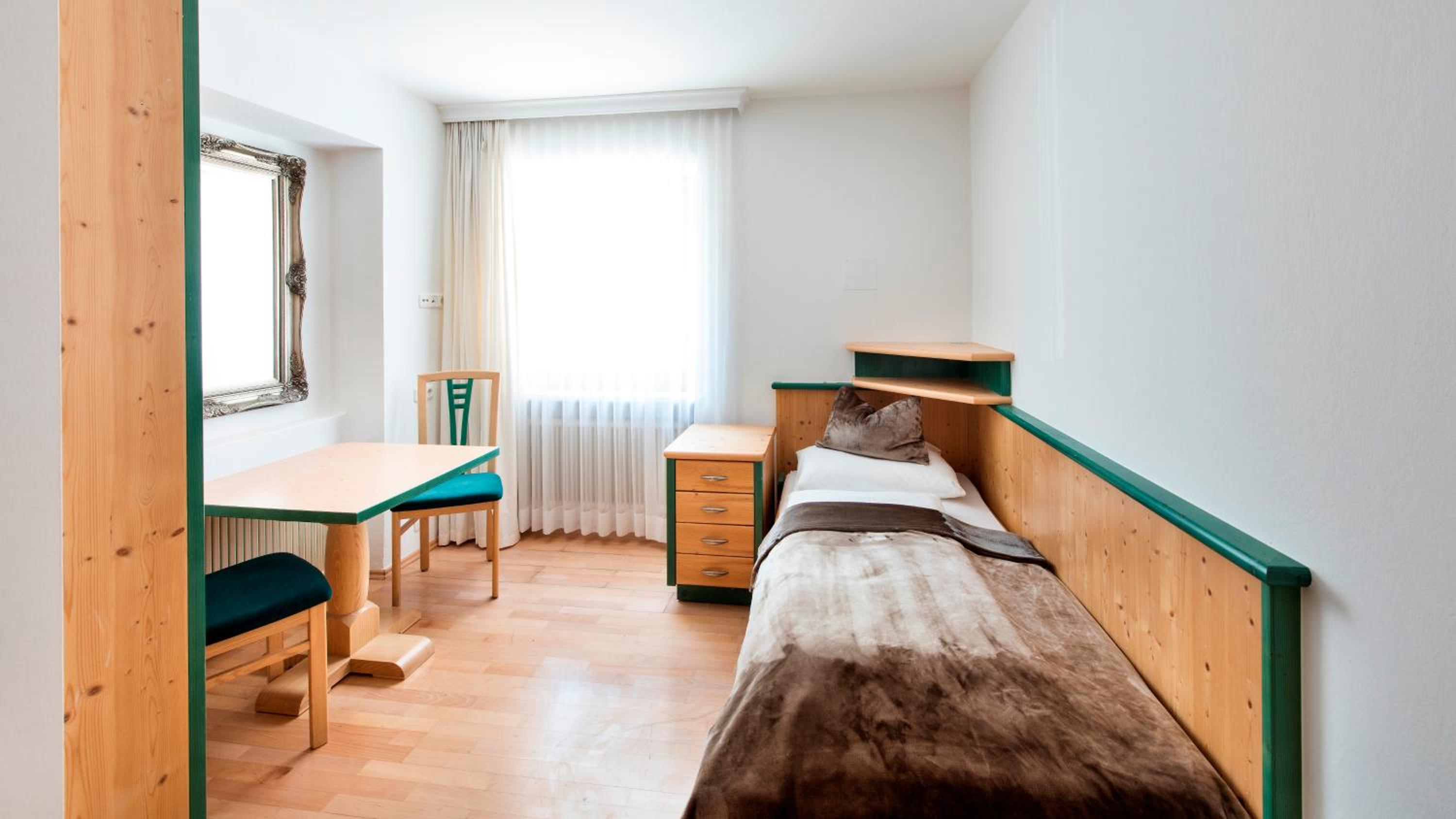 MANNI home - rooms & apartments