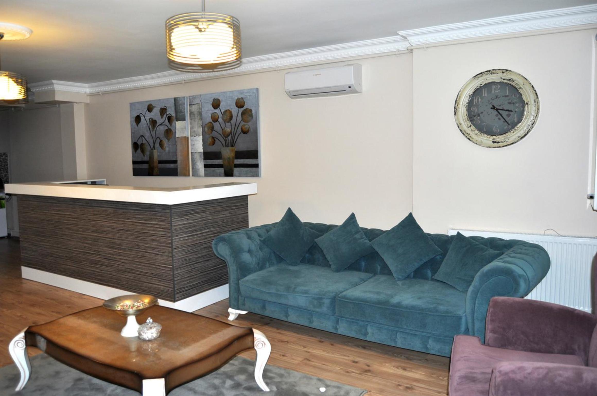 Overland Residence