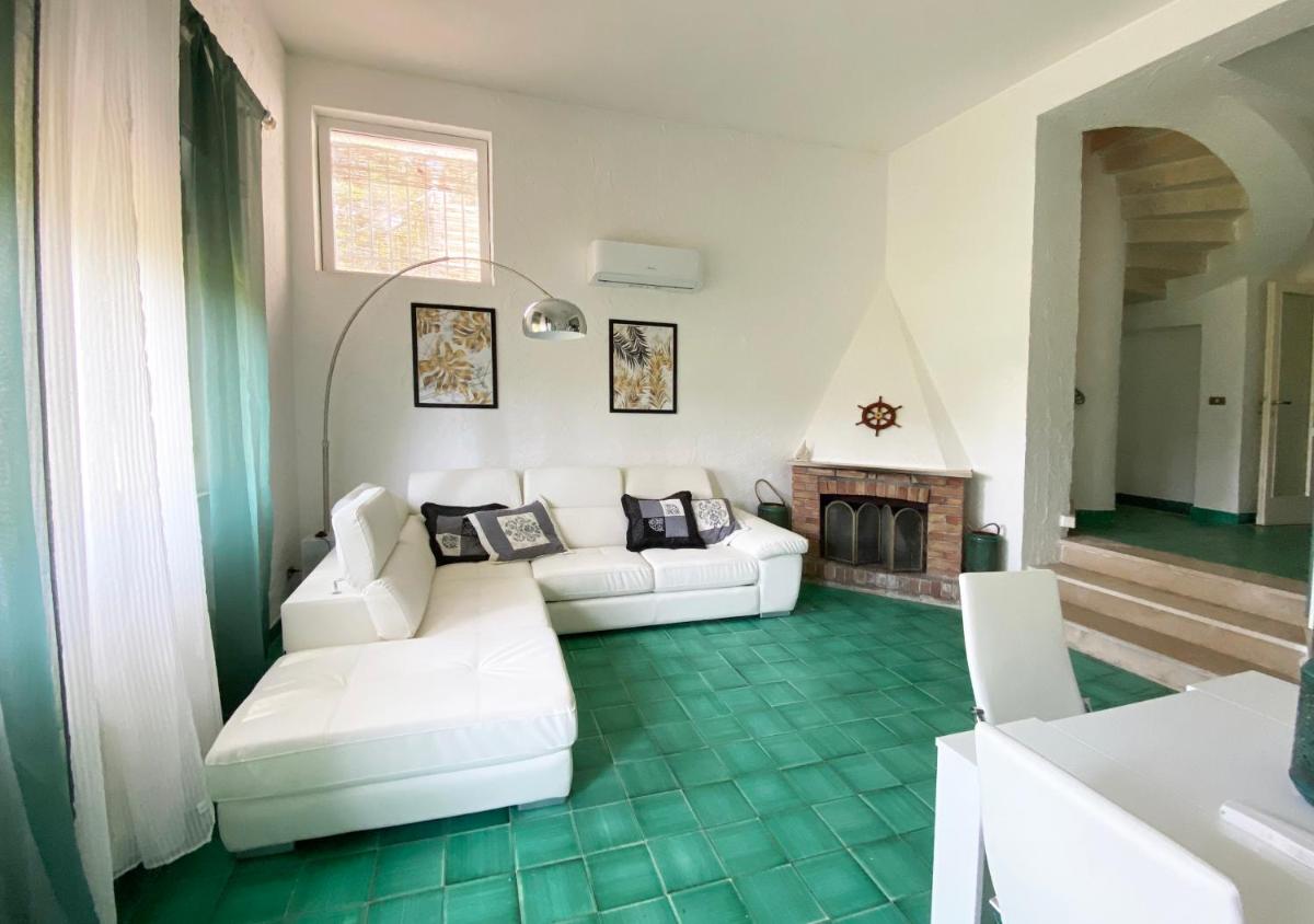 PINETA BLU, Villa sul mare con due appartamenti indipendenti tra Terracina e Sperlonga view 4