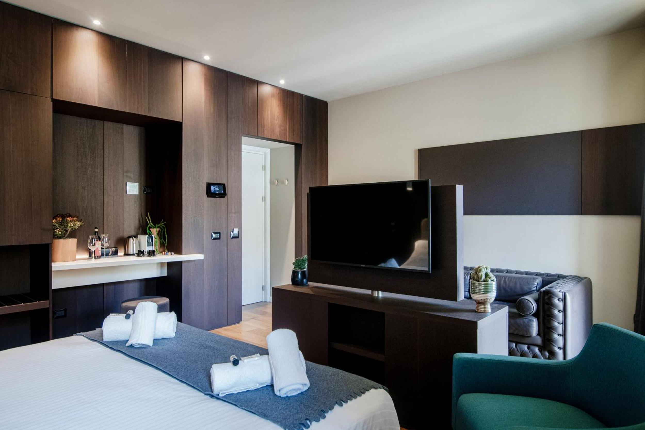 AMA 18 Suites by "The House Of Travelers" view 5