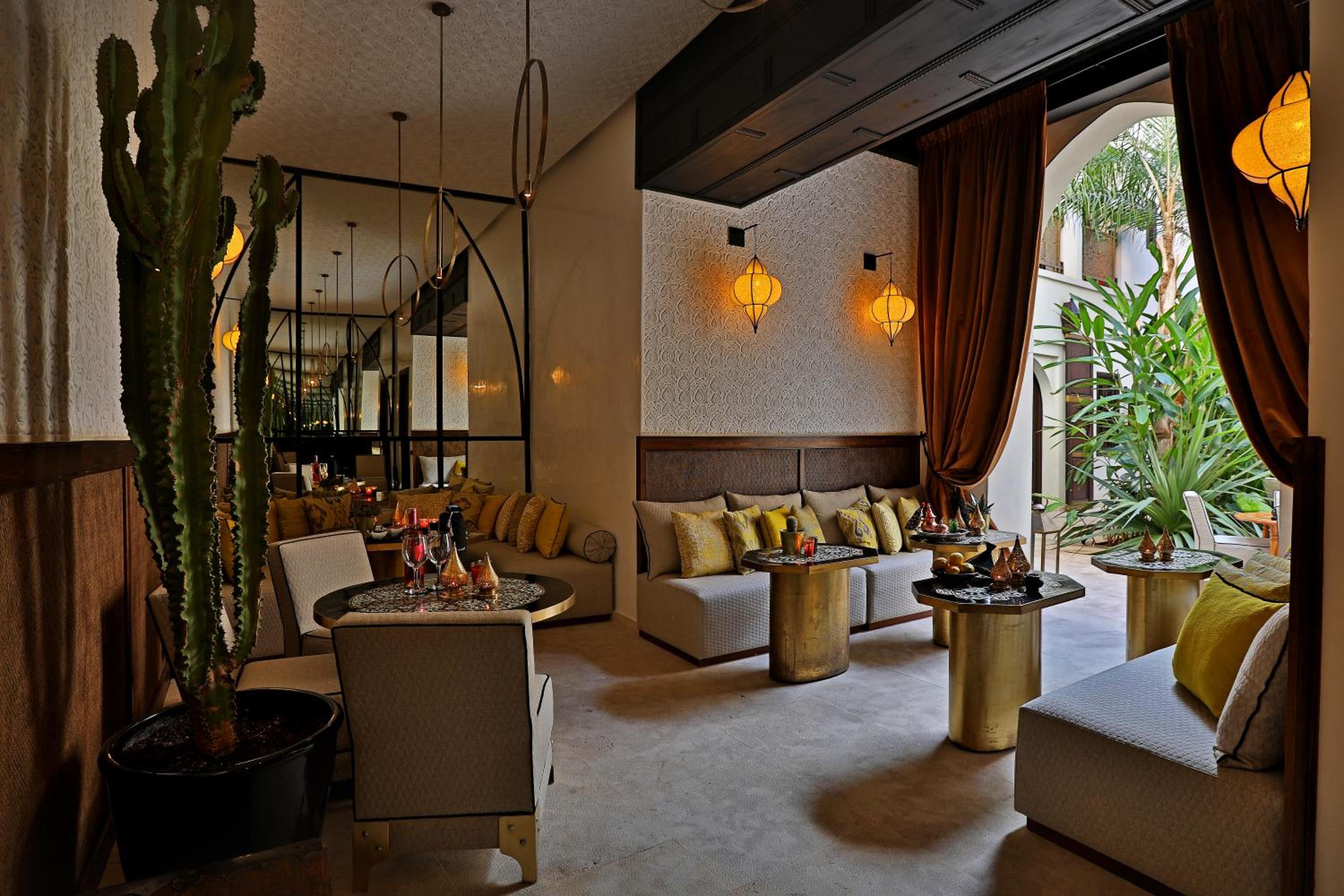 lounge