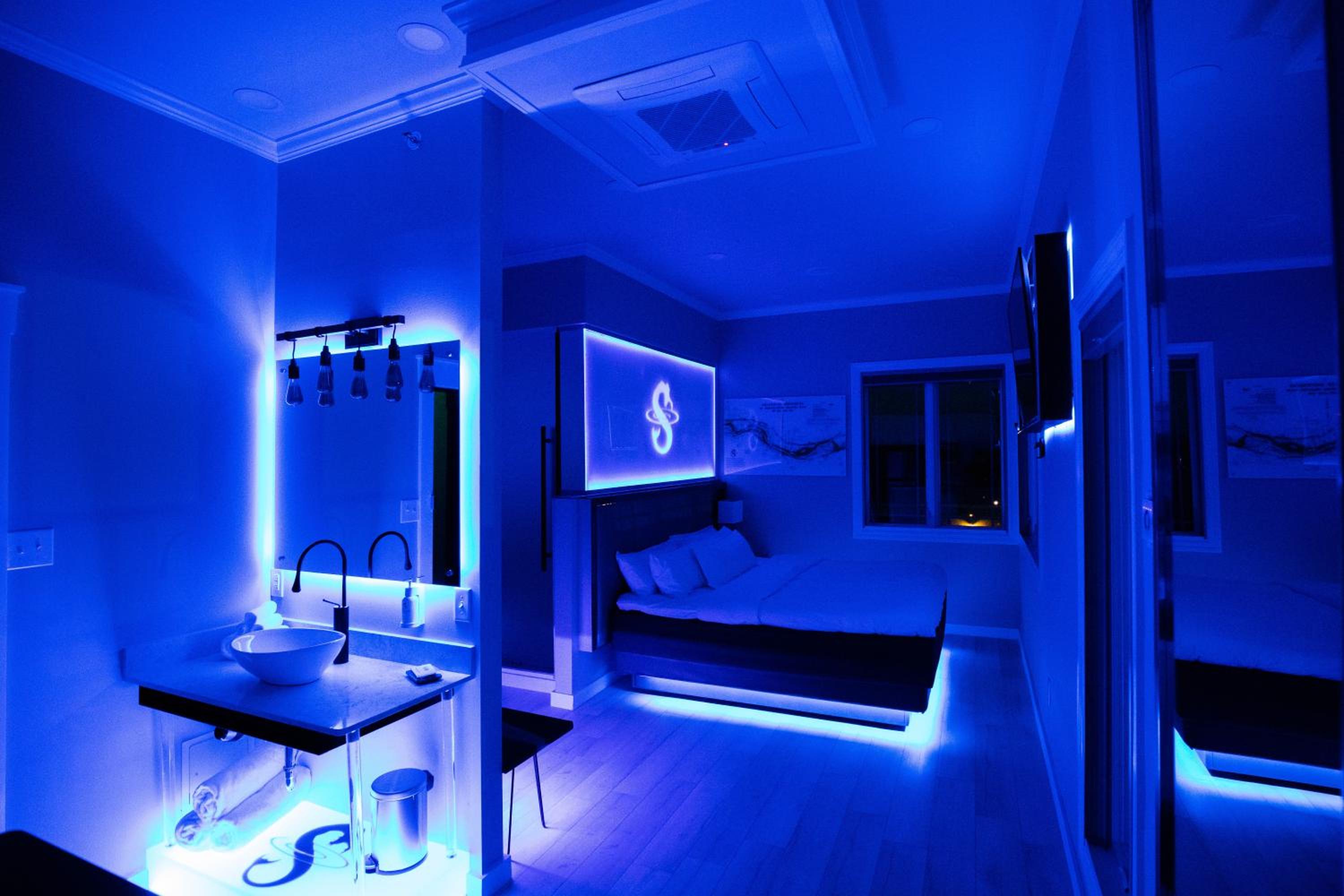 hotel room