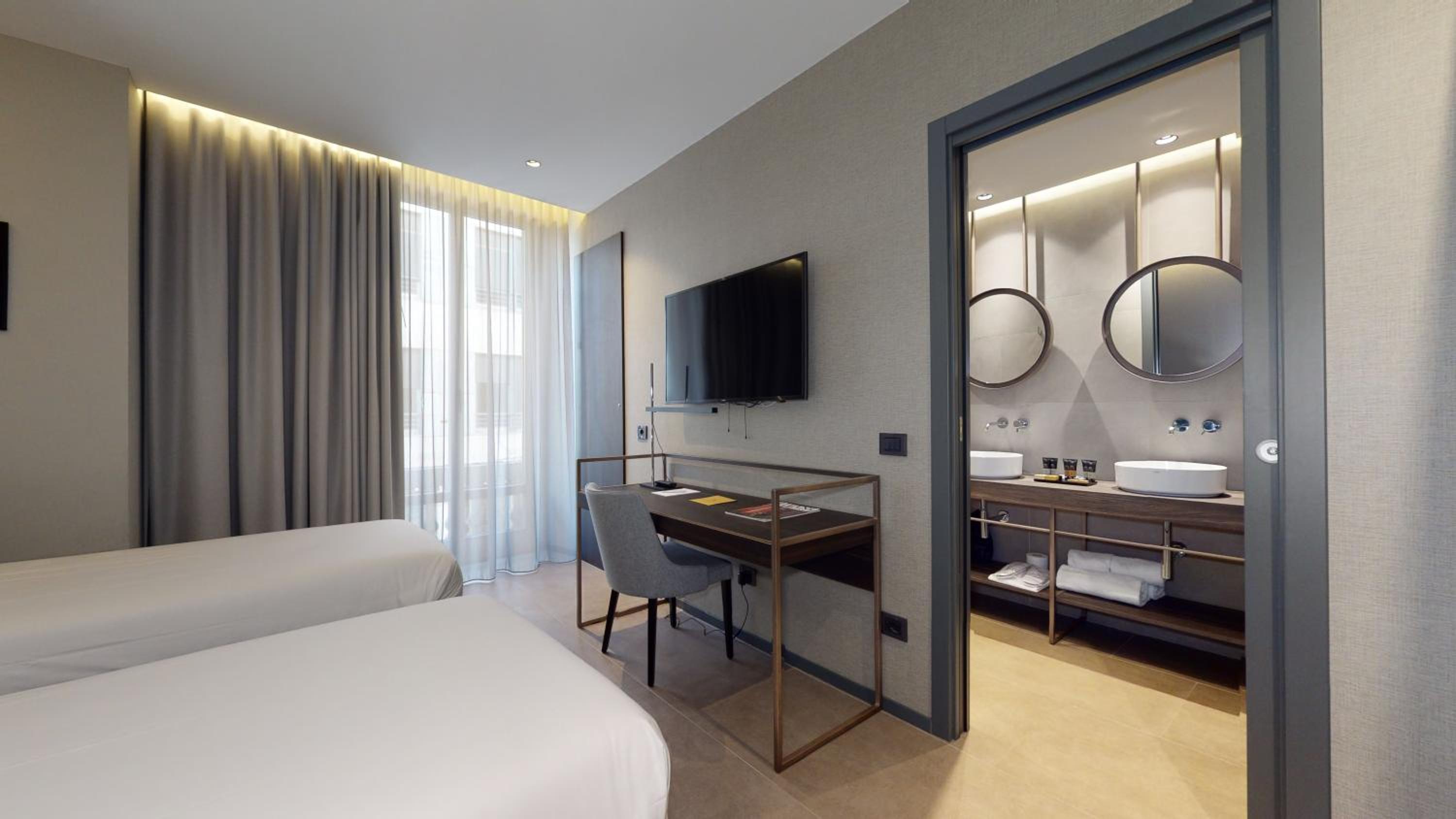 hotel room