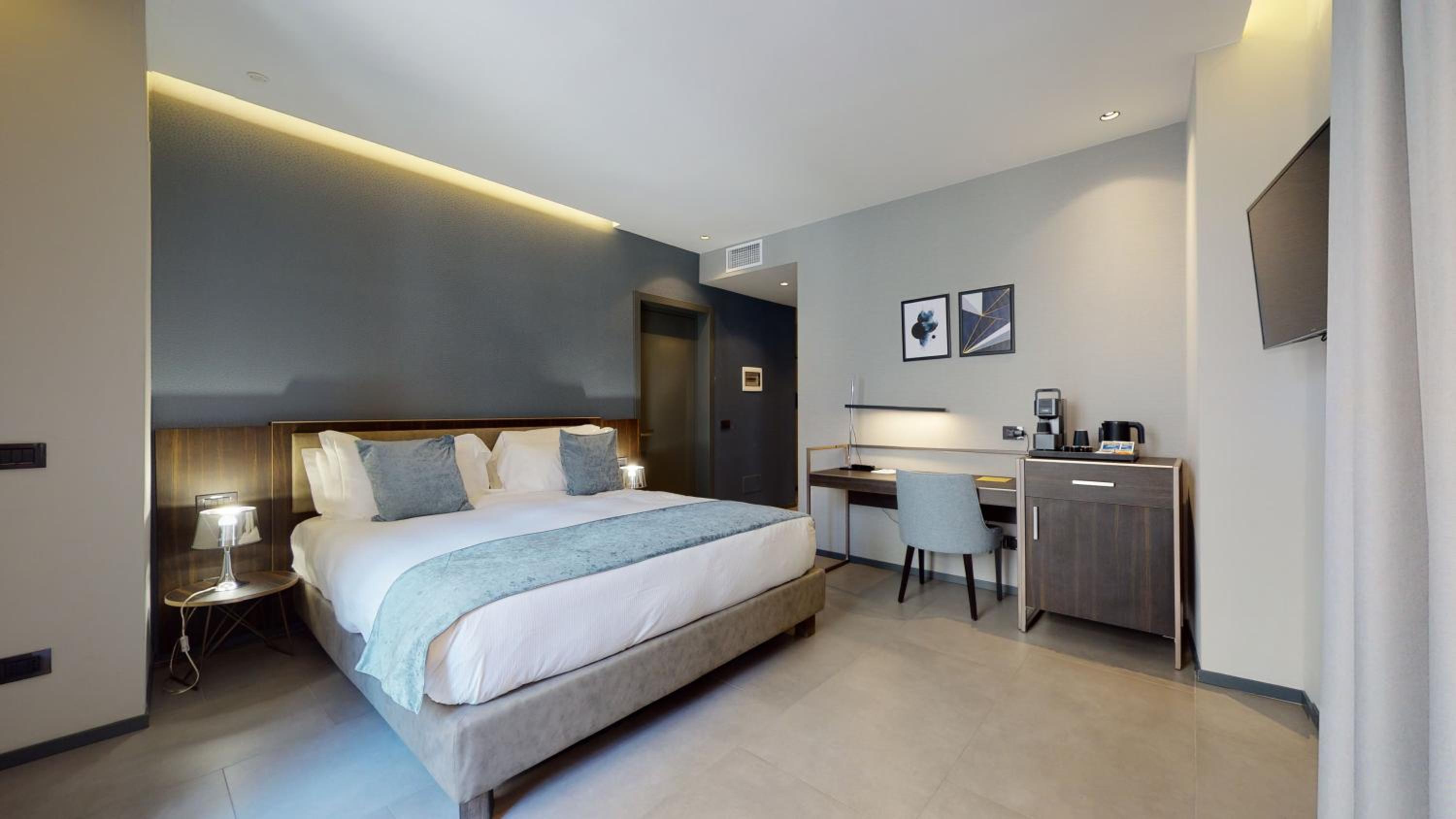 hotel room