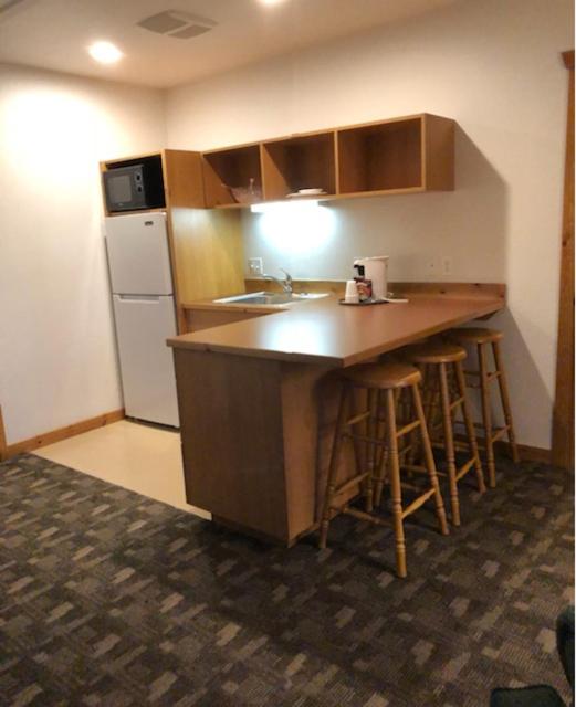 Ketchum Vacations - High Country Motel - Property Image 2