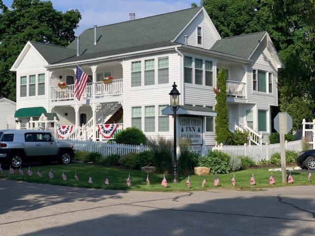 Cedar Court Inn