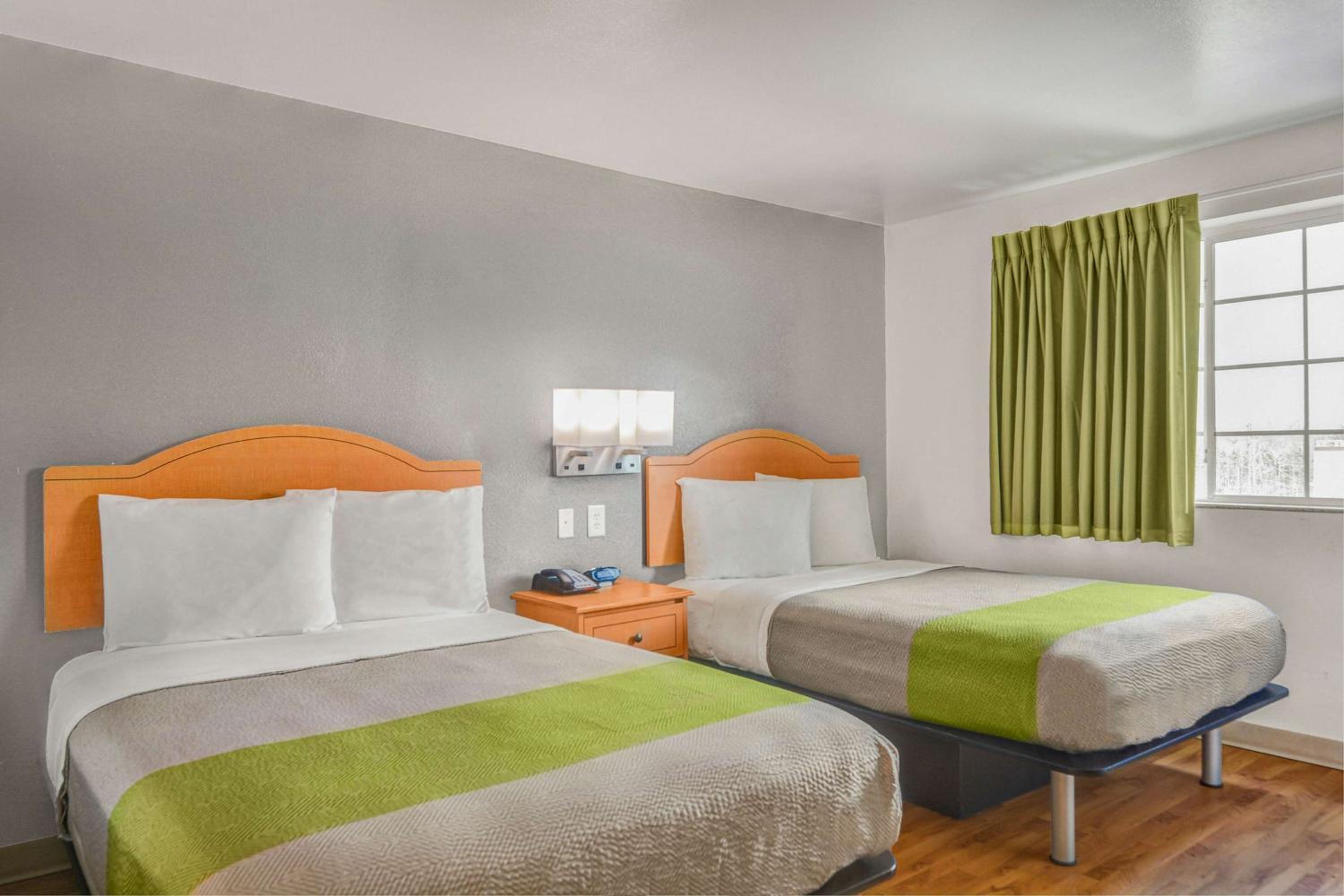 Opelika Vacations - Studio 6-Opelika, AL - Auburn Al - Property Image 19