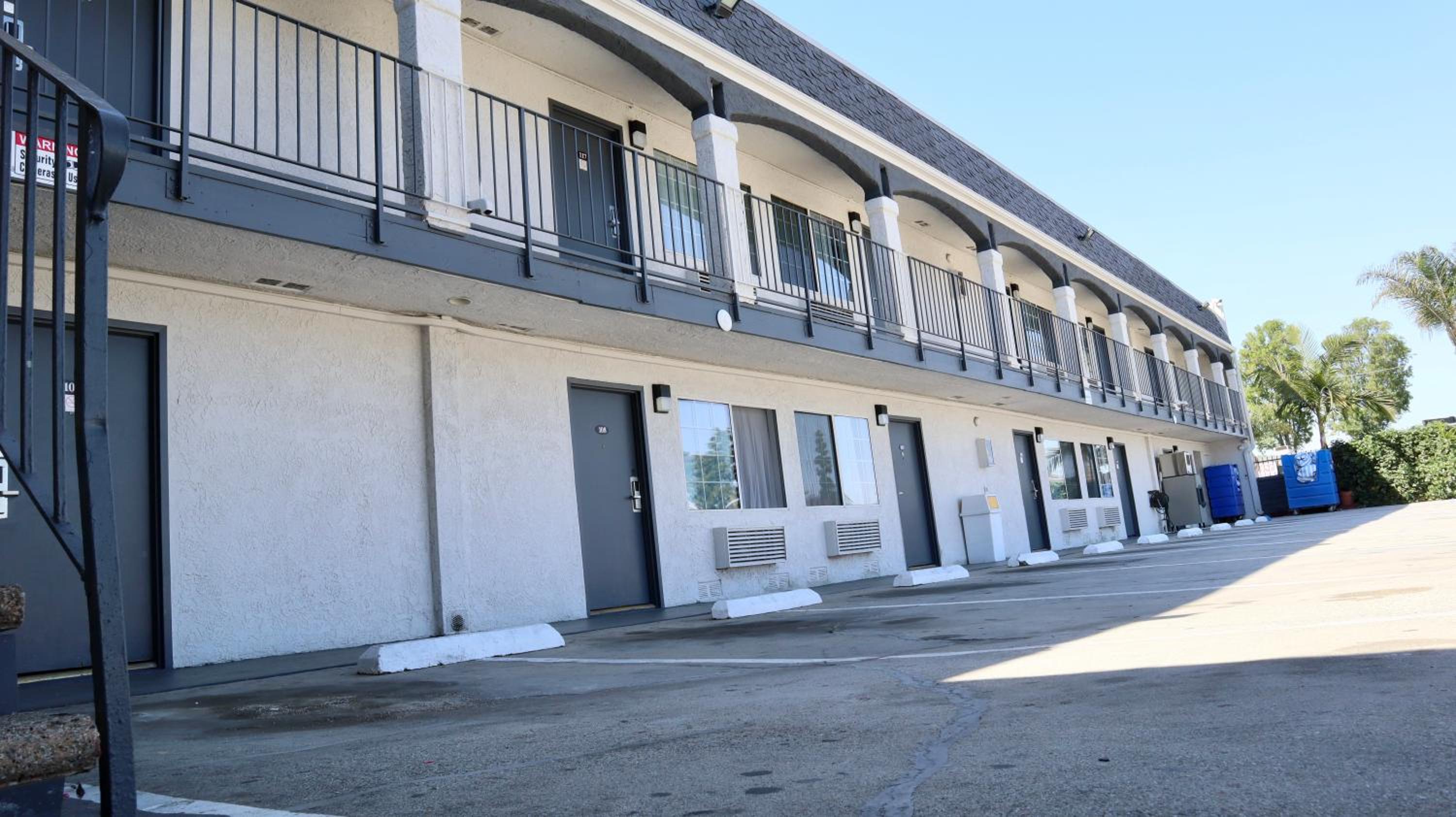 Value Inn Bellflower