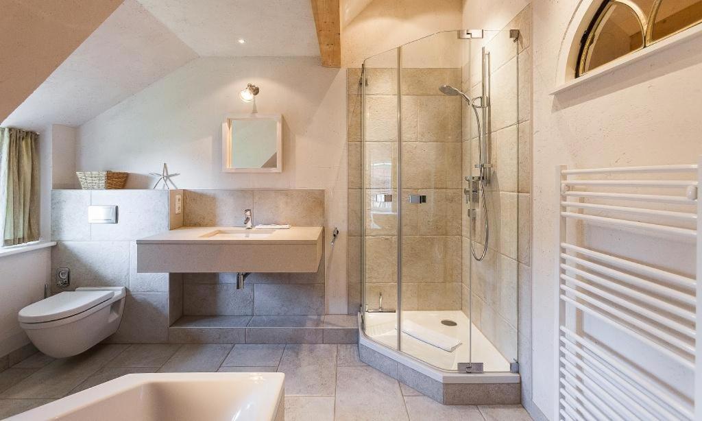 Schipperhaus 02 en Wustrow — bathroom