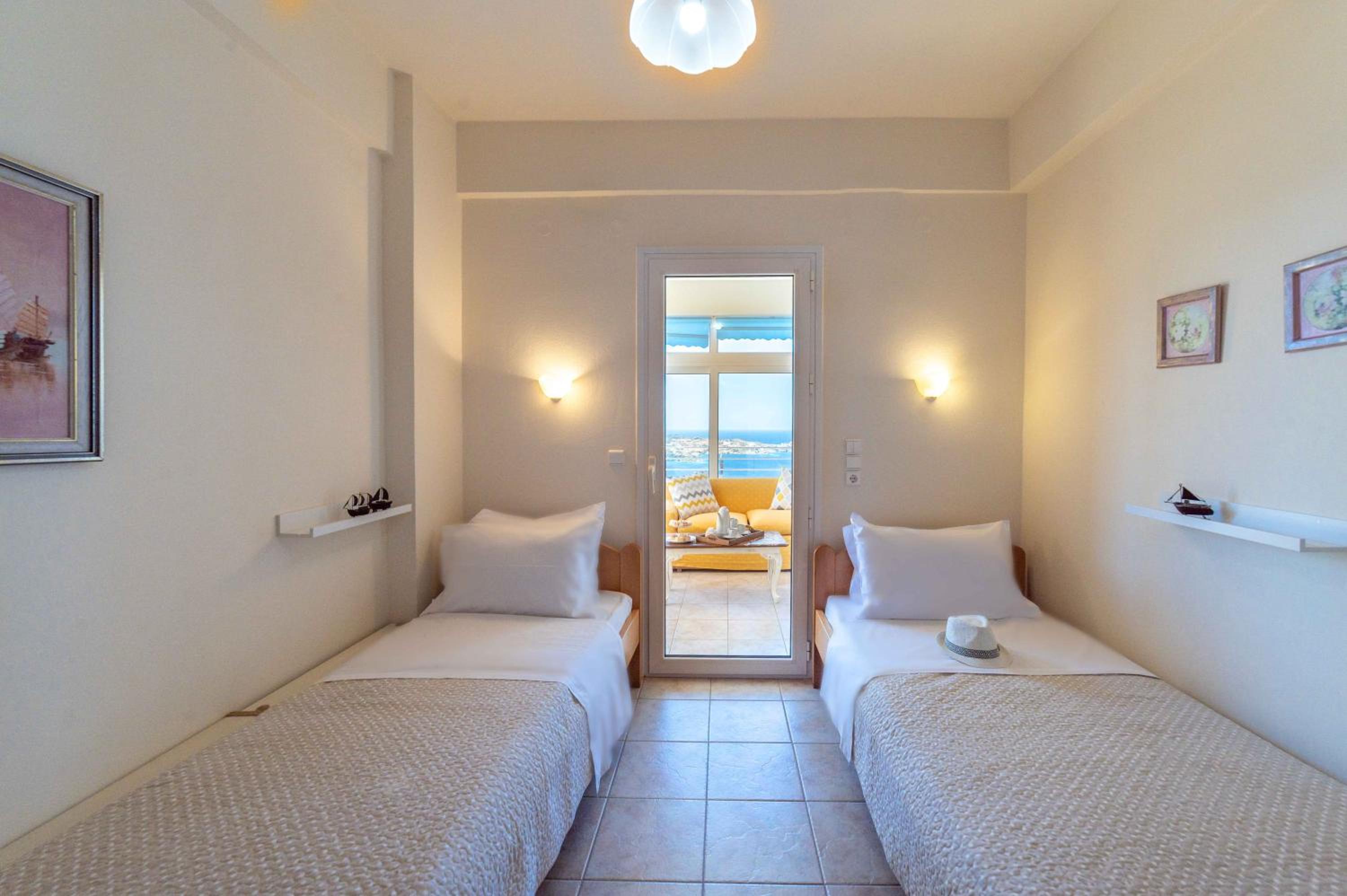 Filia's Stunning Sea View Apartment view 5