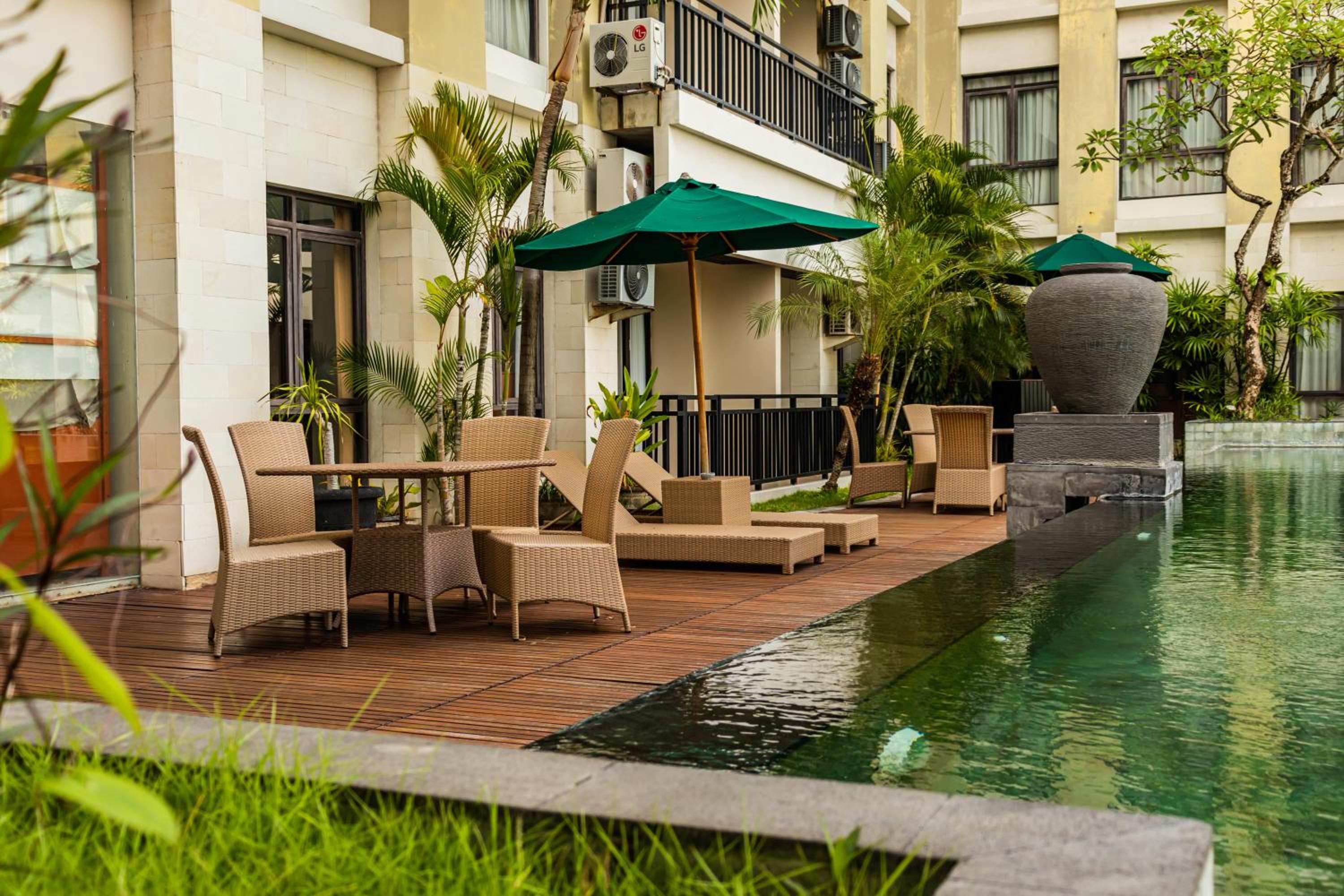 Grace Apartment Bali - A Cozy 2 Bedrooms Apartment in Sunset Road view 2