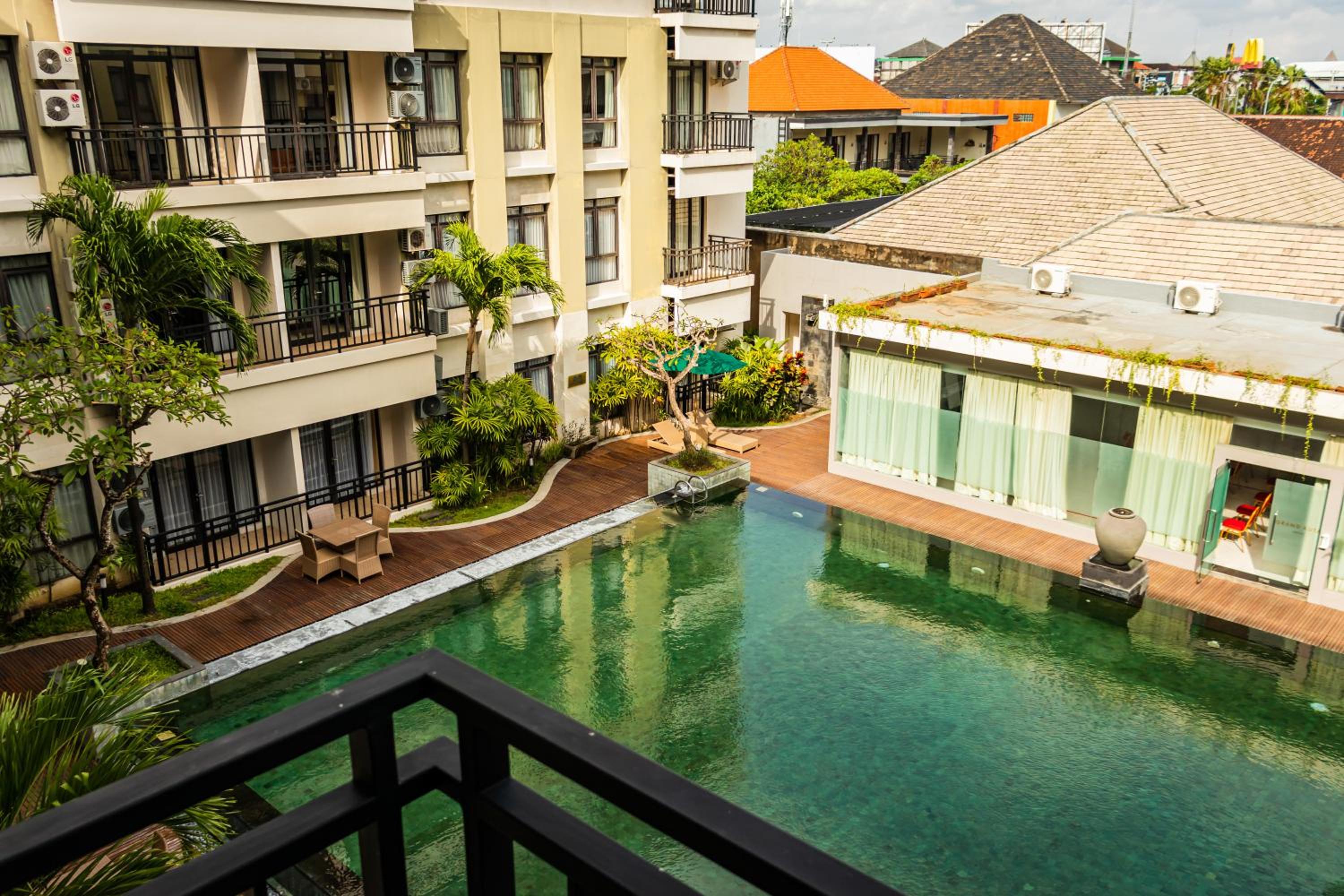 Grace Apartment Bali - A Cozy 2 Bedrooms Apartment in Sunset Road view 4