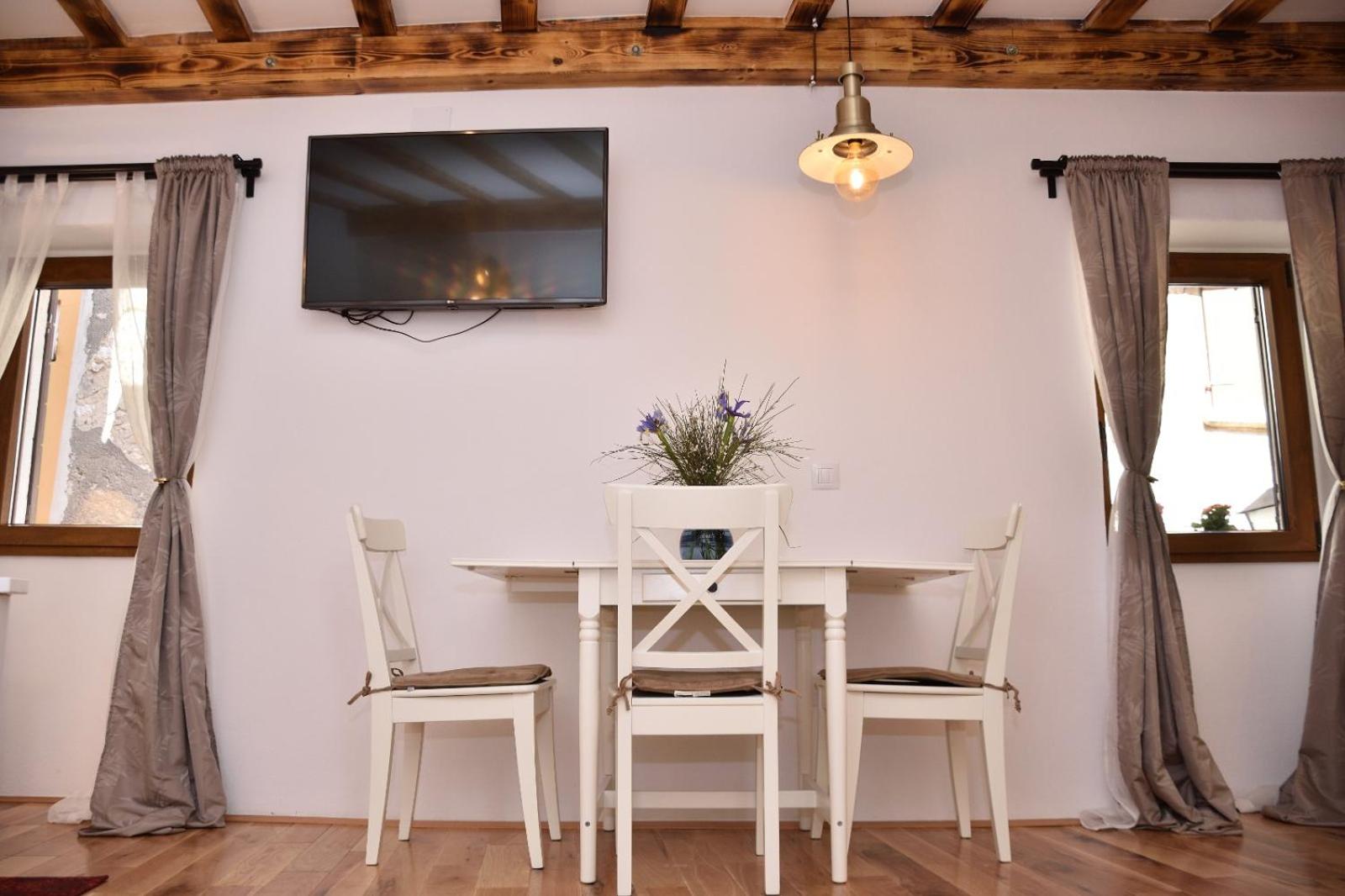 Bruno Old town apartments