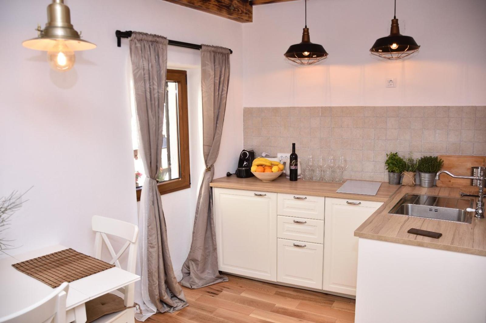 Bruno Old town apartments