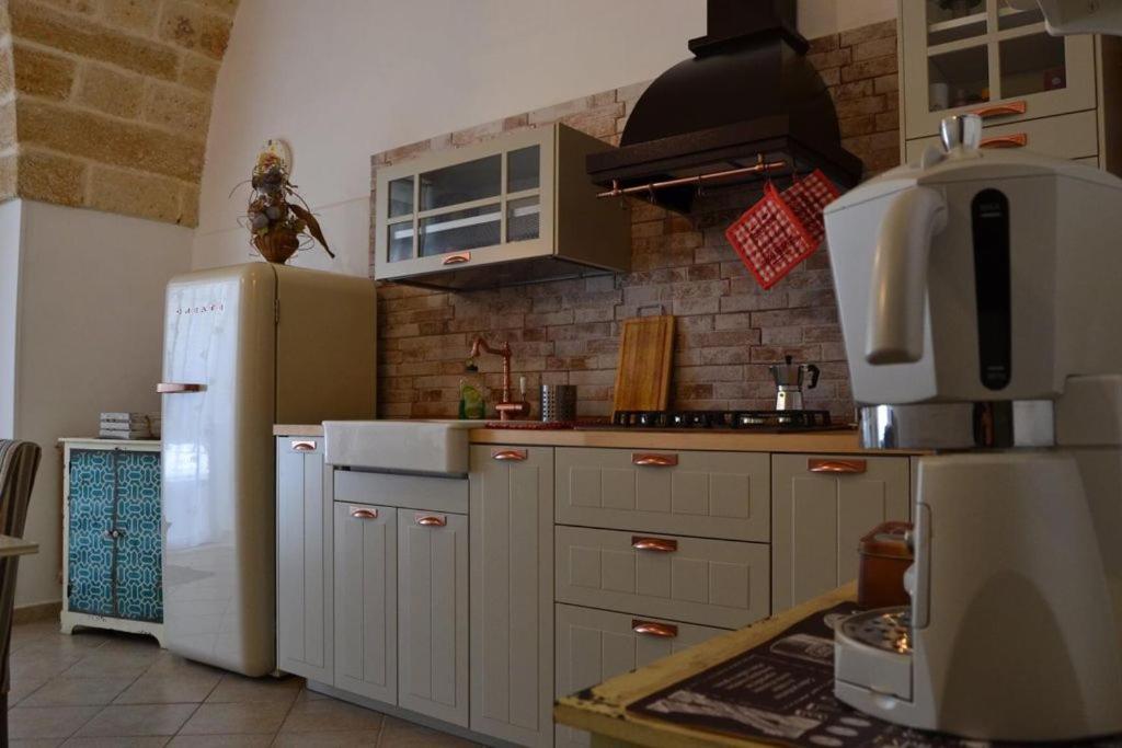 Casa Melania en Brindisi — kitchen