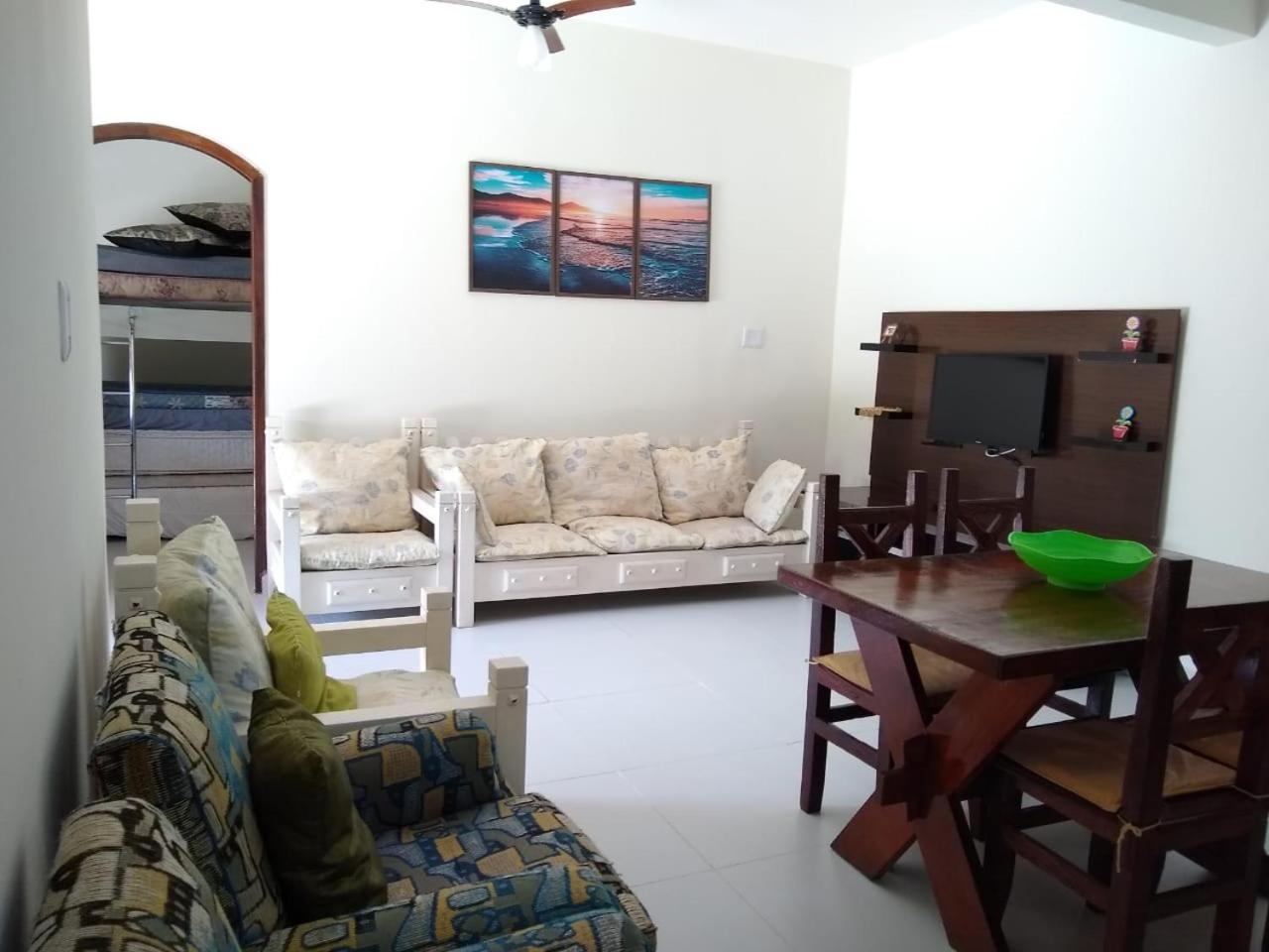 Casa pé na areia - 50 mts do mar
