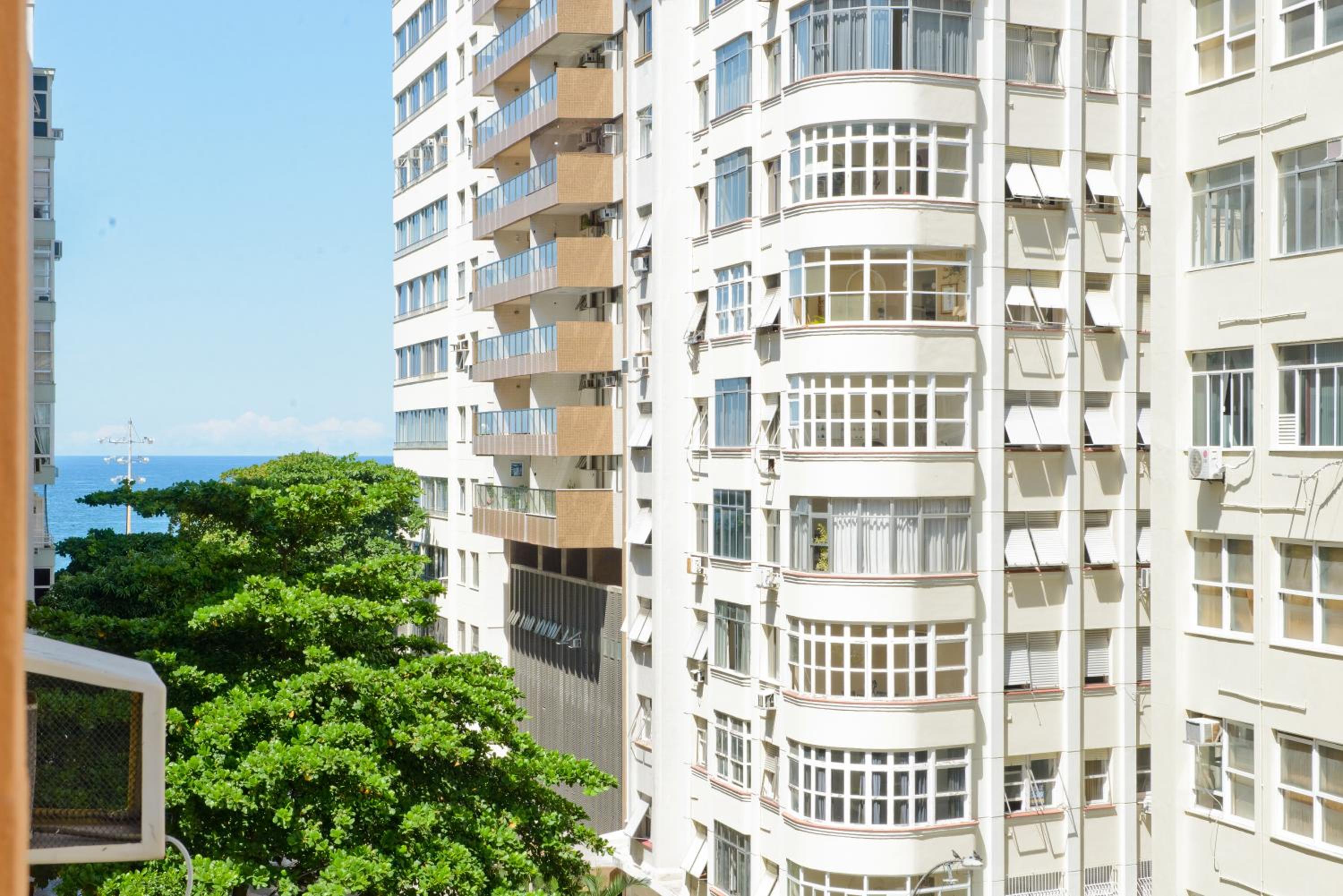 Vista Lateral Mar Copacabana - Ap 902 view 4