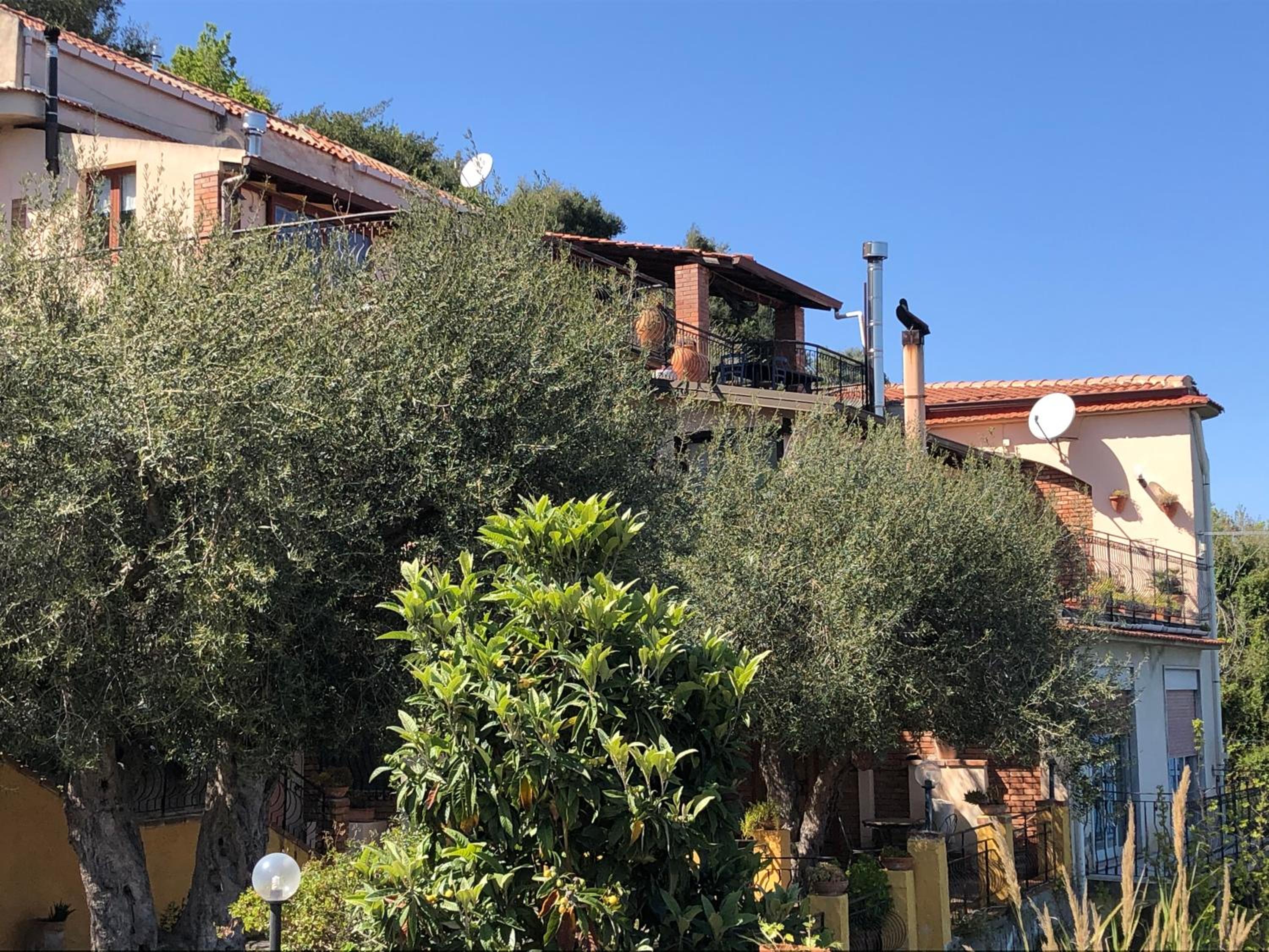 villetta Monte view 4