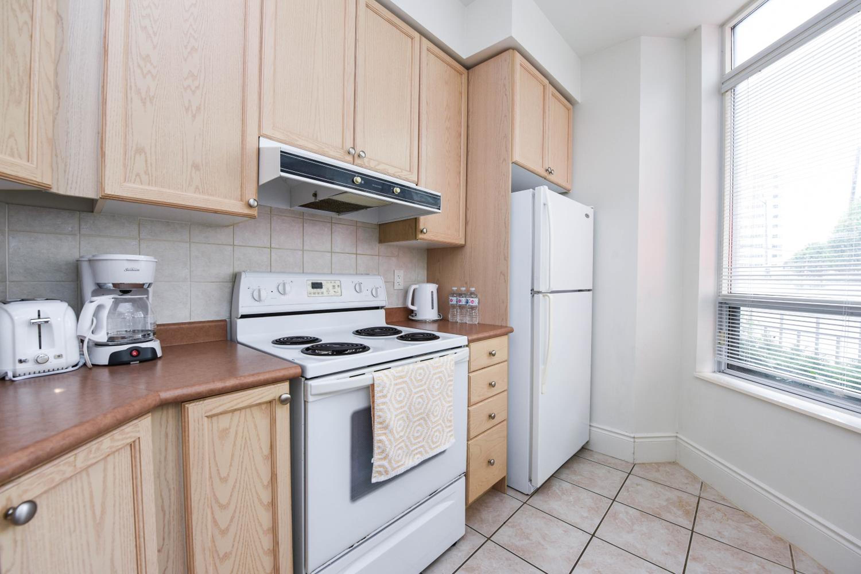 PlanURstay - Amazing 2BR & 2BTH - Near Square One Mall