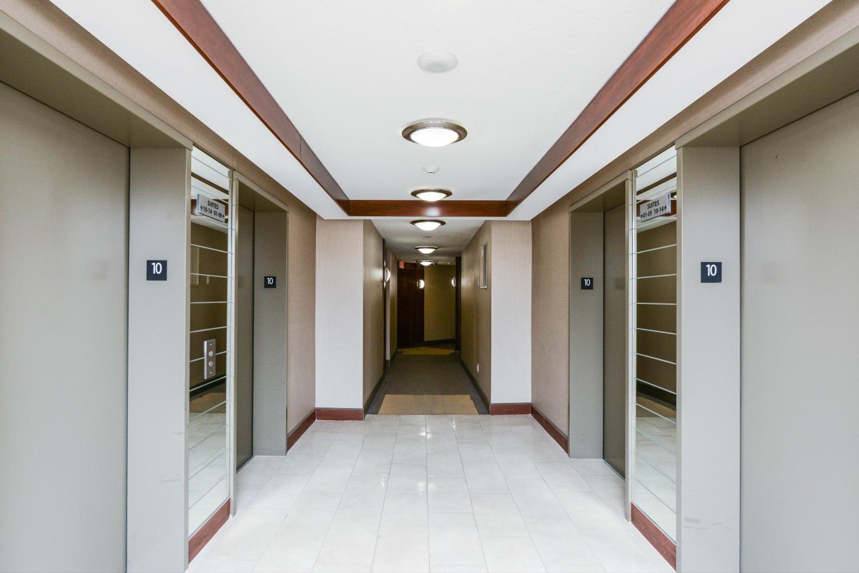 PlanURstay - Amazing 2BR & 2BTH - Near Square One Mall