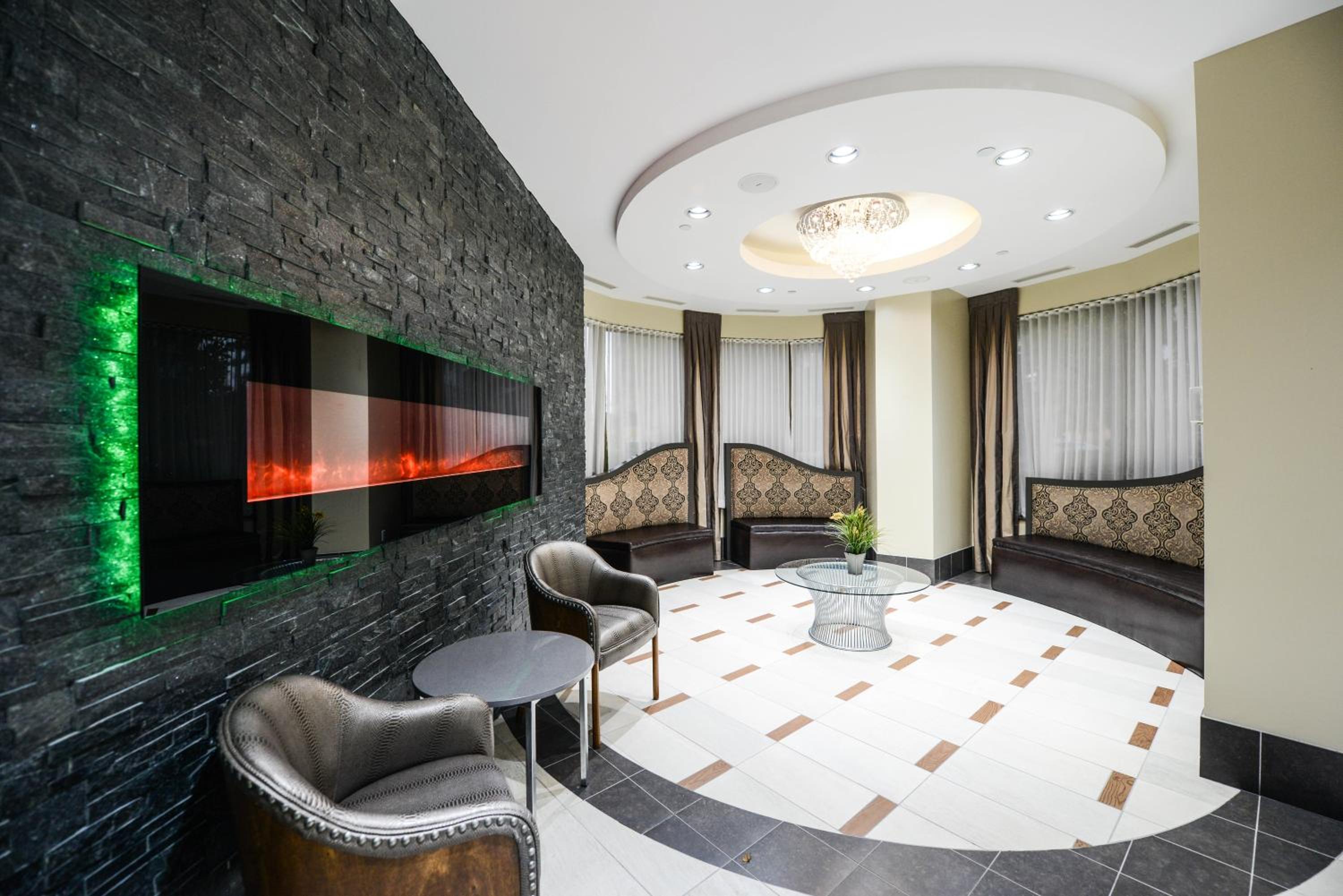 PlanURstay - Amazing 2BR & 2BTH - Near Square One Mall