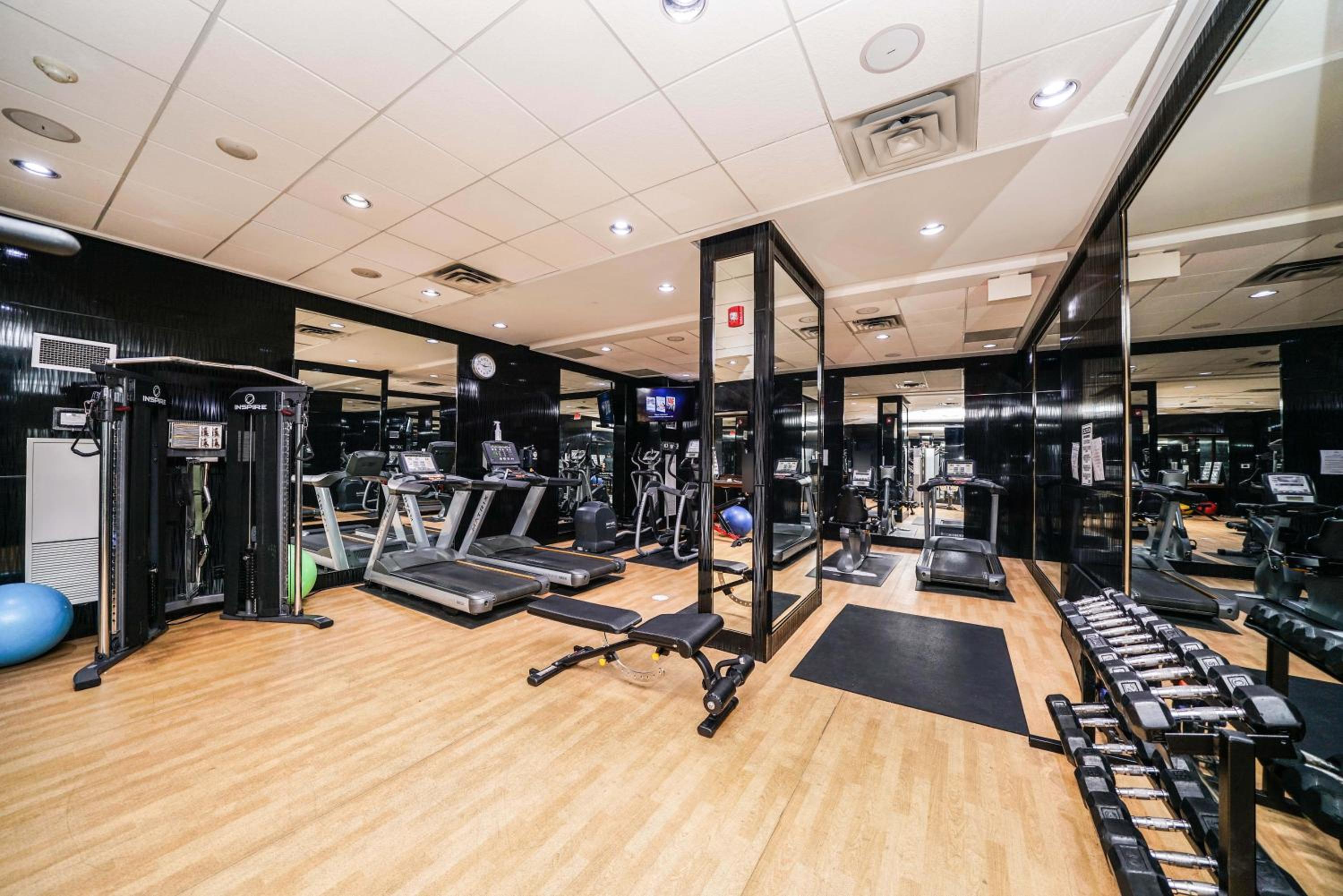 PlanURstay - Amazing 2BR & 2BTH - Near Square One Mall