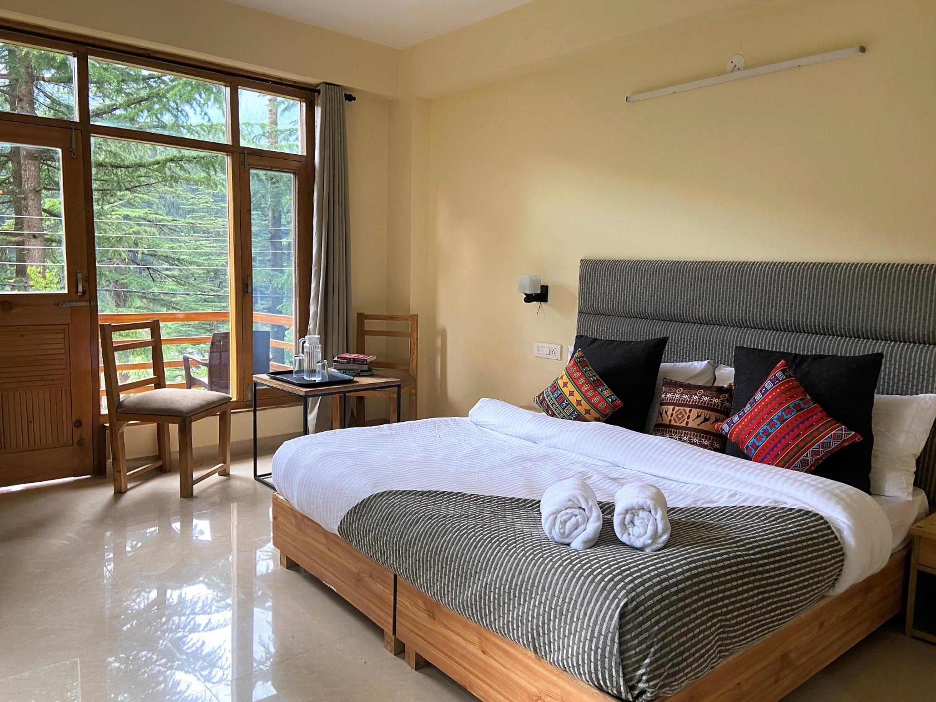 Getaway Stays Manali view 3