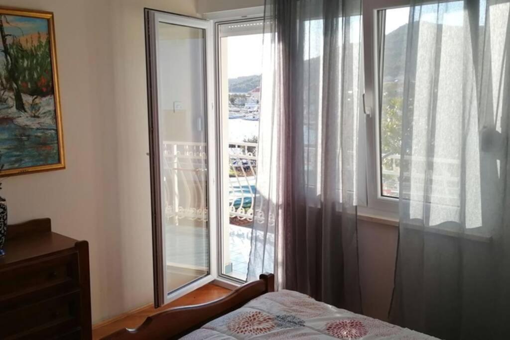 House Antonija, relax by the sea view 5