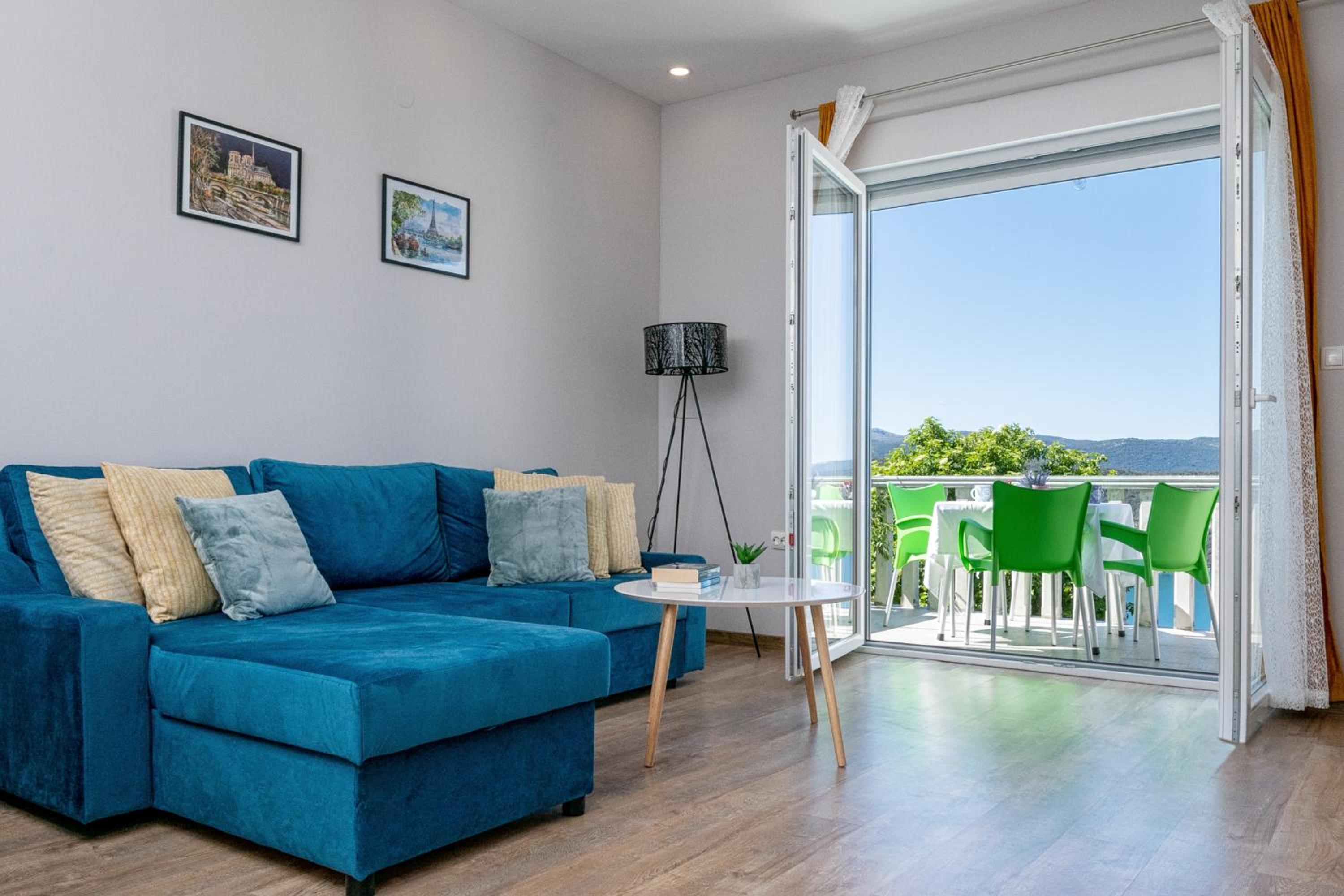 Apartments Leona