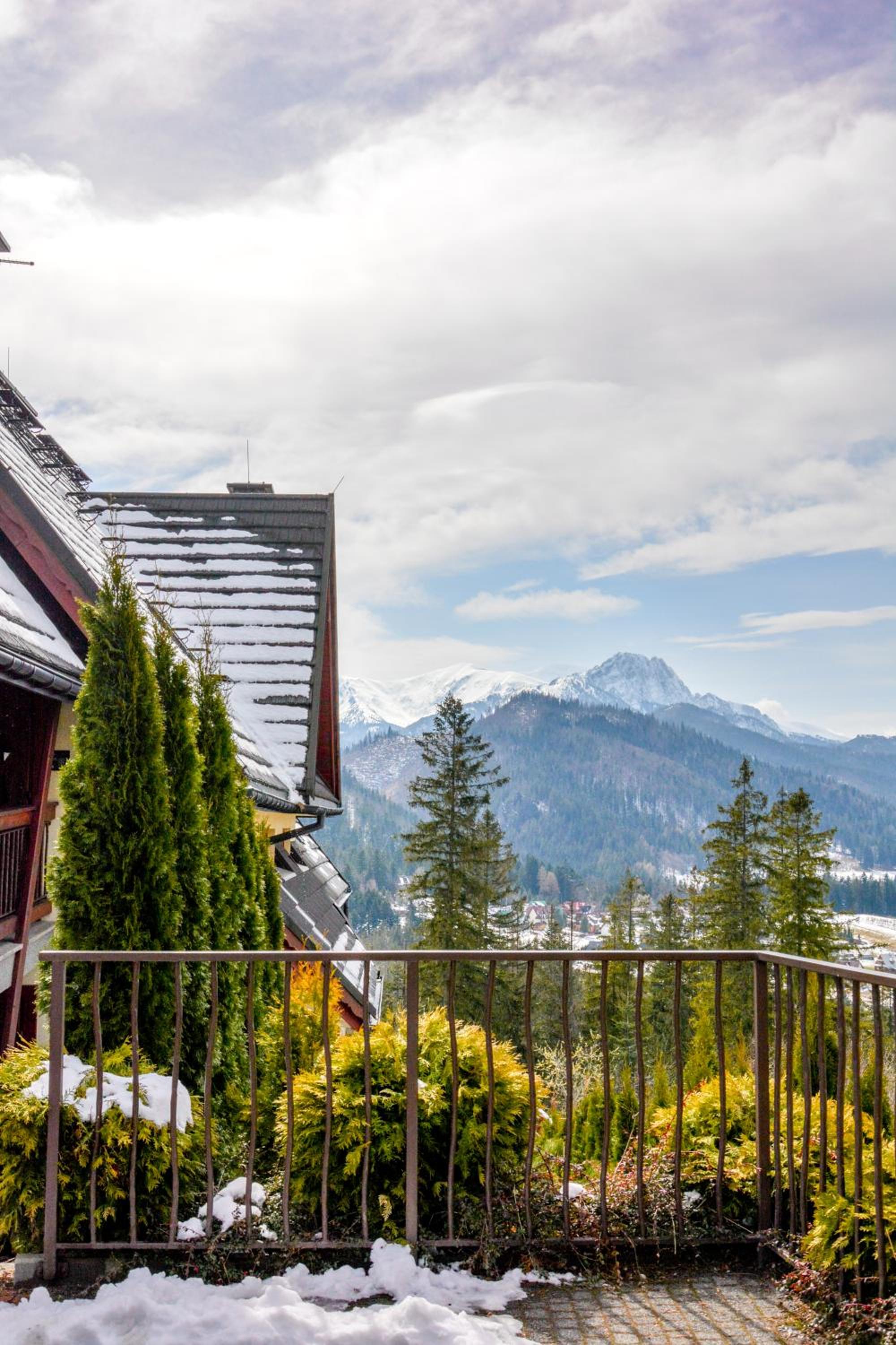 Zakopane Apartament Cyrhla Ceprówka view 3