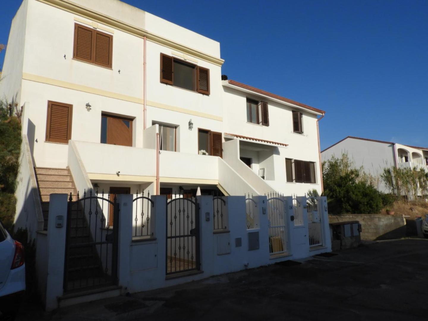 Baby House Calasetta - IUN P5263 view 2