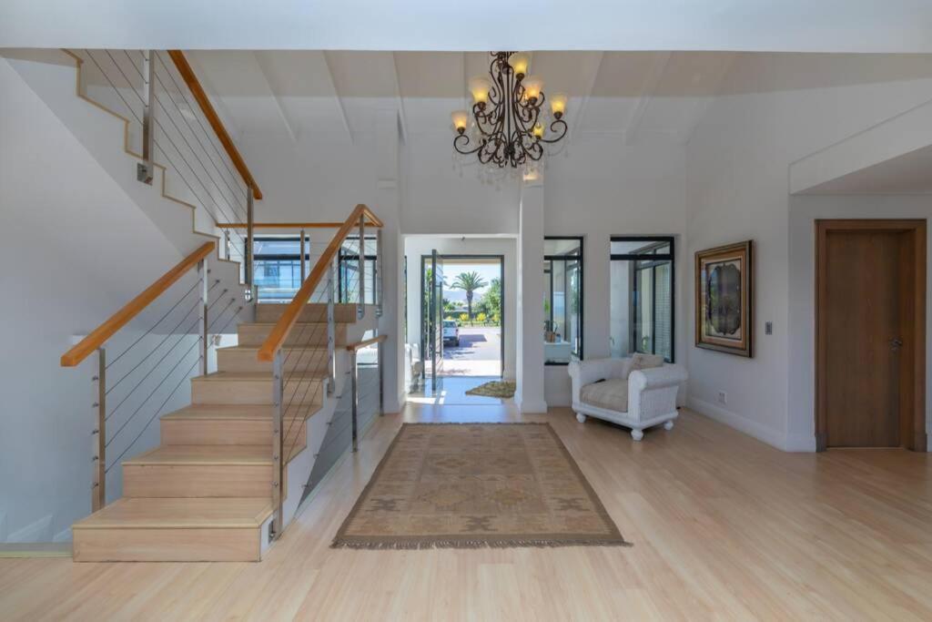 Villa Paradis - ocean front with views to behold! view 5