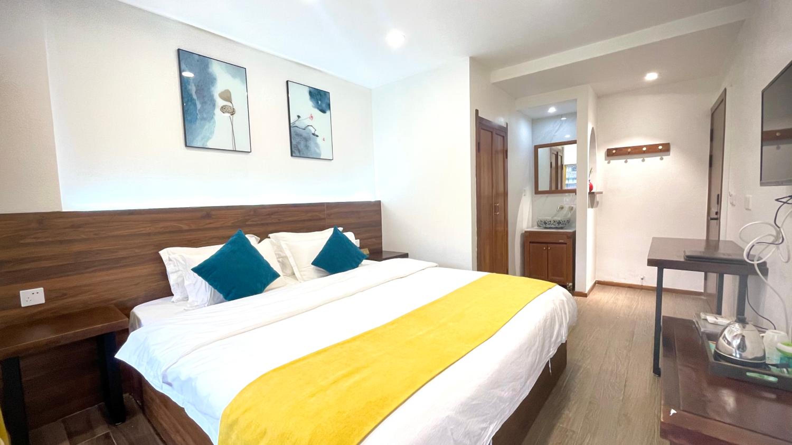 hotel room