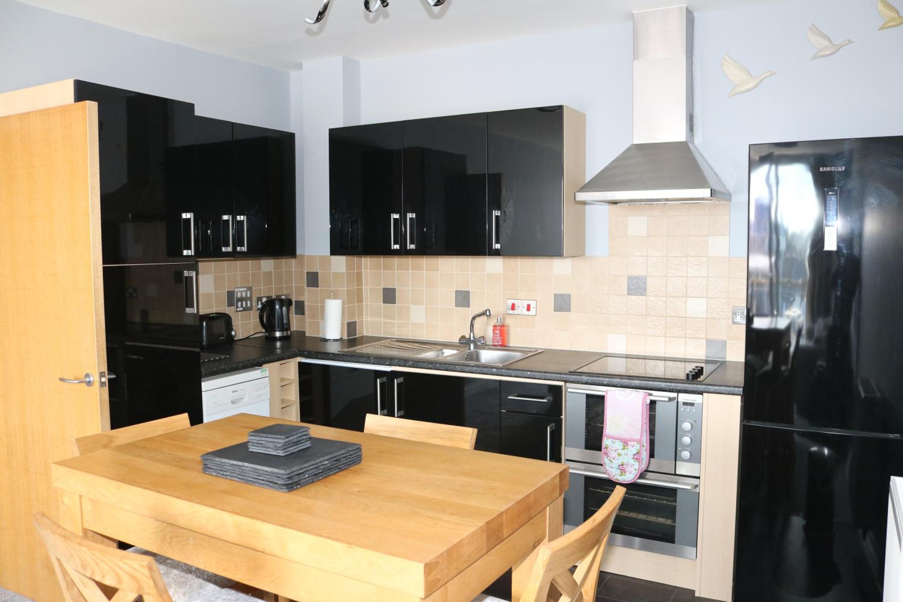 Plymouth Flat with Sea Views view 3