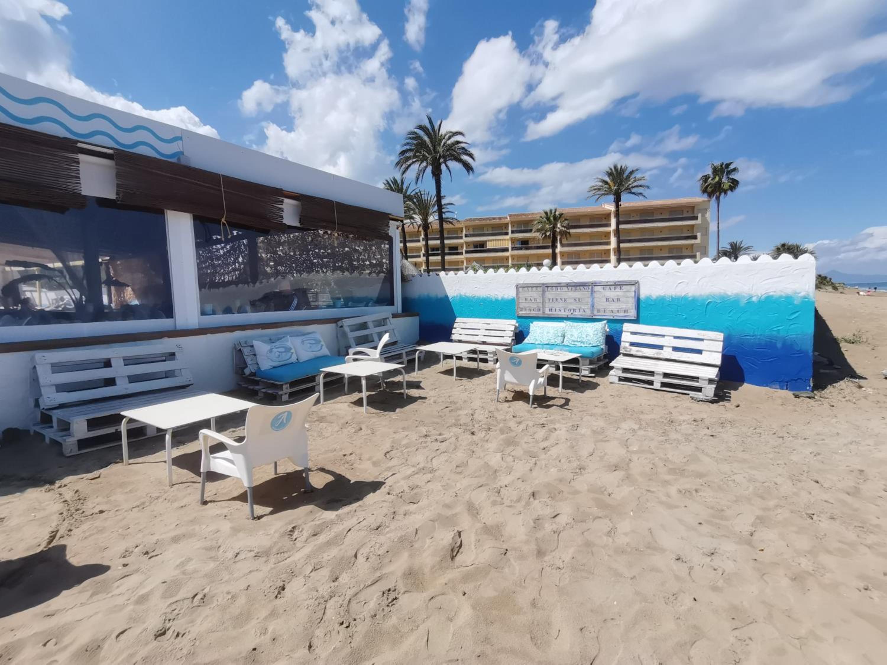 Urb La Riviera