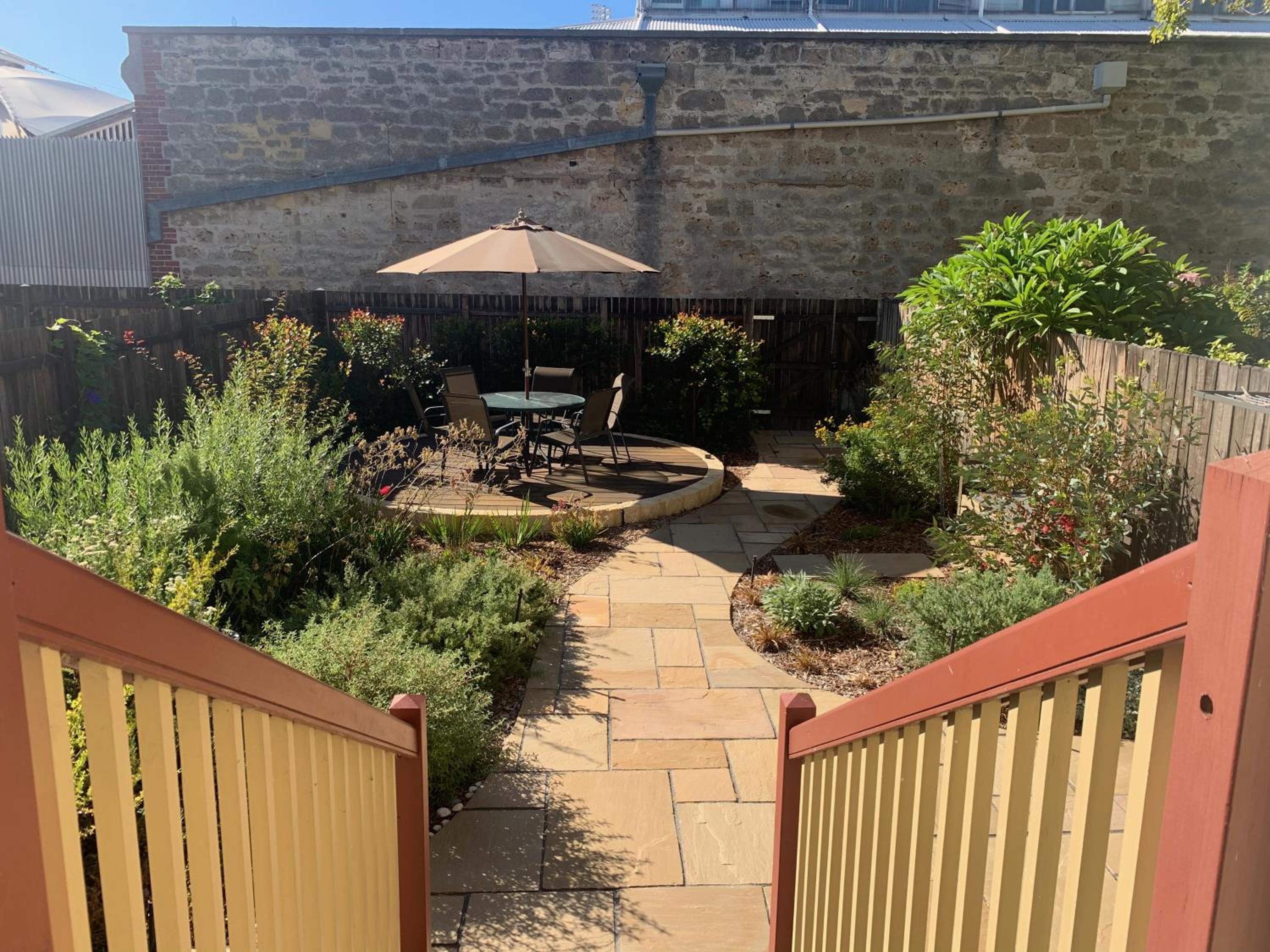 Warders Cottage: Iconic Cottage in the Heart of Freo