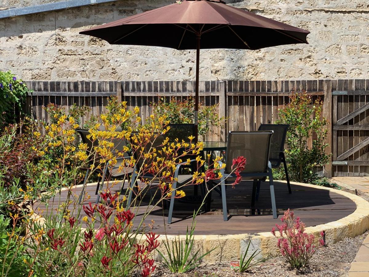 Warders Cottage: Iconic Cottage in the Heart of Freo